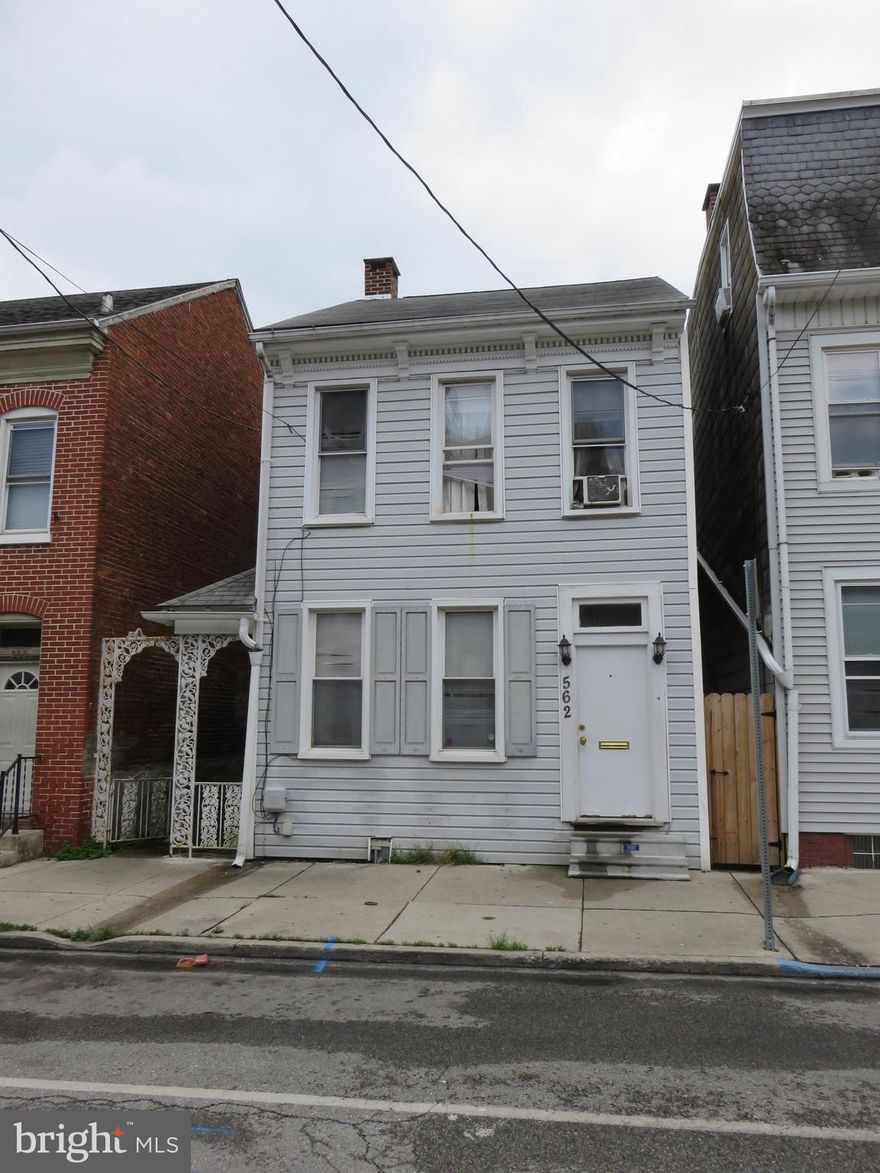 Detached 3 Bedroom, 1 Bath 1,256 Sq Ft 2.5 Story. Investor's Looking for a Great Rental/ Flip ??Or Can be a  Great Owner Occupied home in need up Up-Dating/Renovation's. Living Room Open to Large Dining room 11 X 16 (Could be a 1st Floor Family Room) and Kitchen with Dining Area.  3 Bedrooms and 1 Bath on 2nd Floor. 3rd Floor has Walk up Attic, and There is a Full unfinished Basement both Ideal for Storage. Property is Sold "WHERE IS" "AS IS". Its hard to find a Detached Home with this much Space, Large Level Rear Yard and just a Five Block walk to the Heart of the City. No FHA/VA Financing Available for this Property. Owner will only consider Cash Or Conventional Financing.