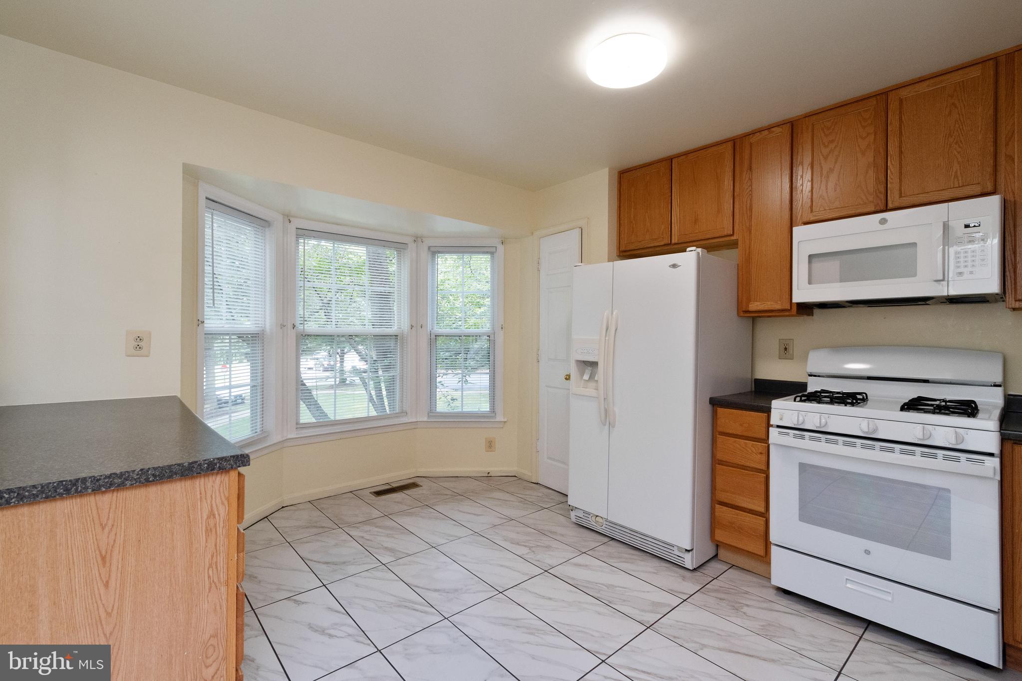 WOODVIEW VILLAGE WEST - Residential Lease