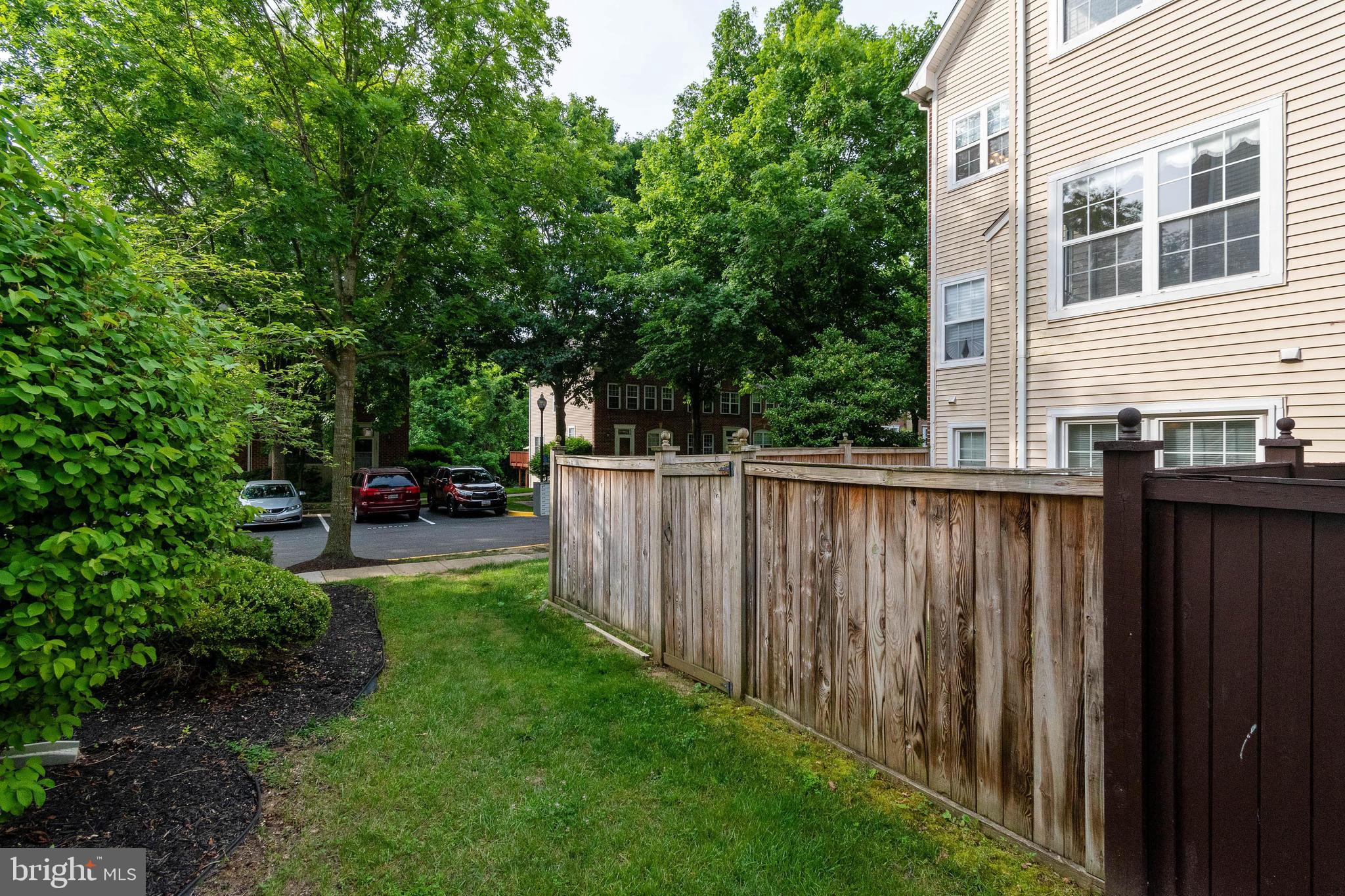 WOODVIEW VILLAGE WEST - Residential Lease