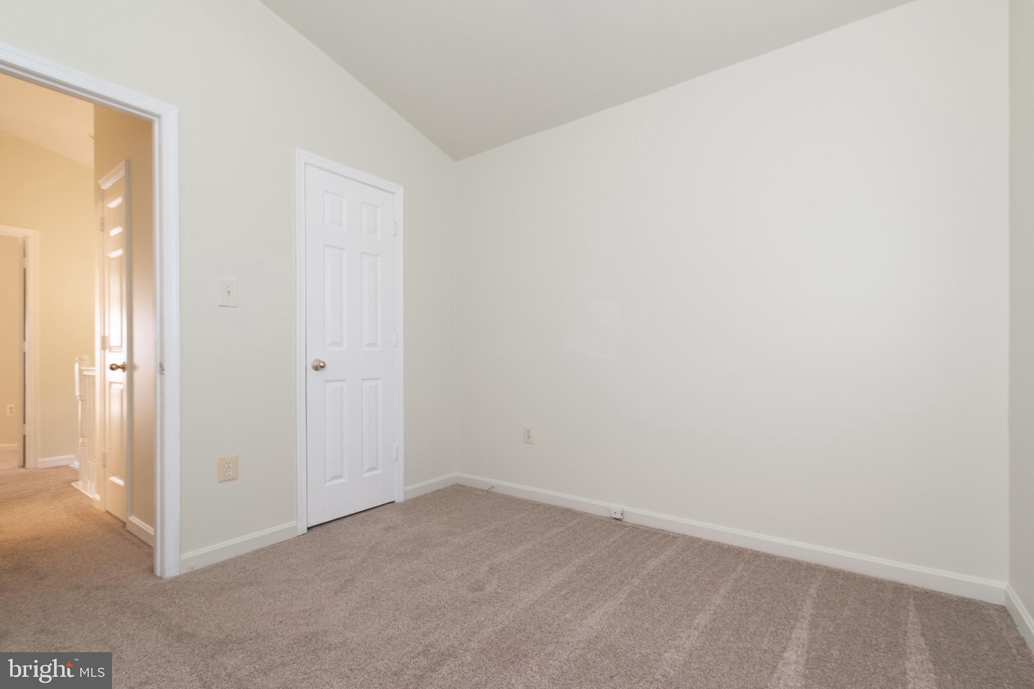 WOODVIEW VILLAGE WEST - Residential Lease