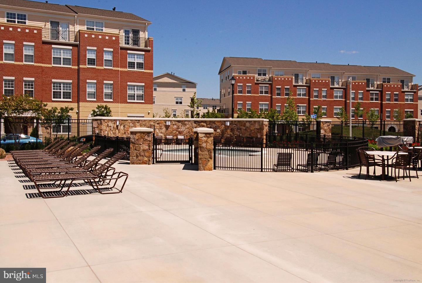 BELMONT TRACE - Residential