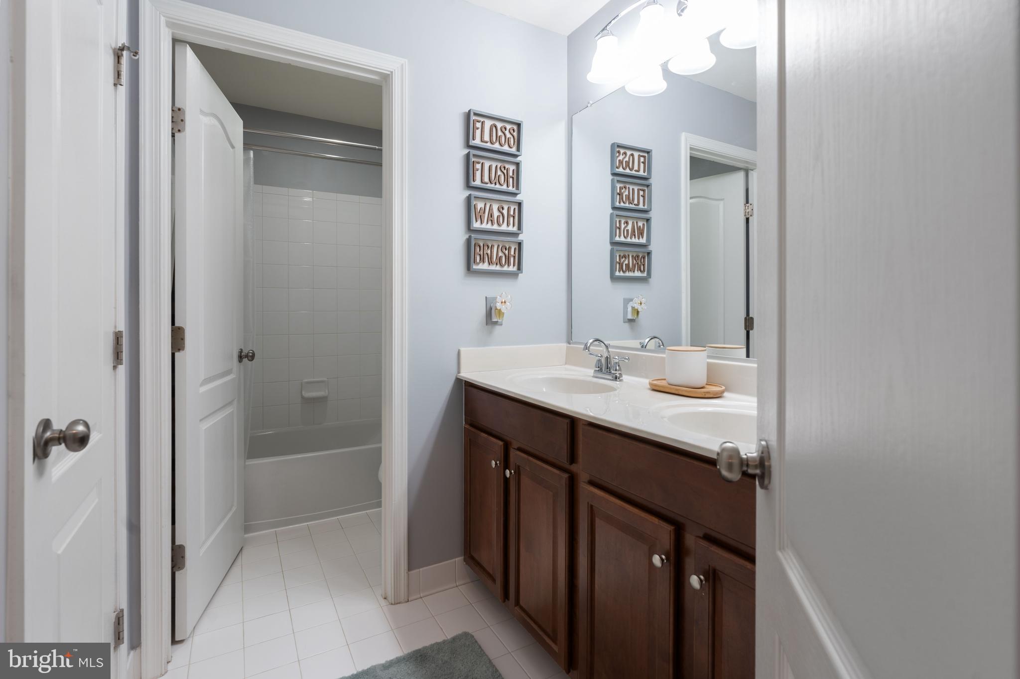 BELMONT TRACE - Residential