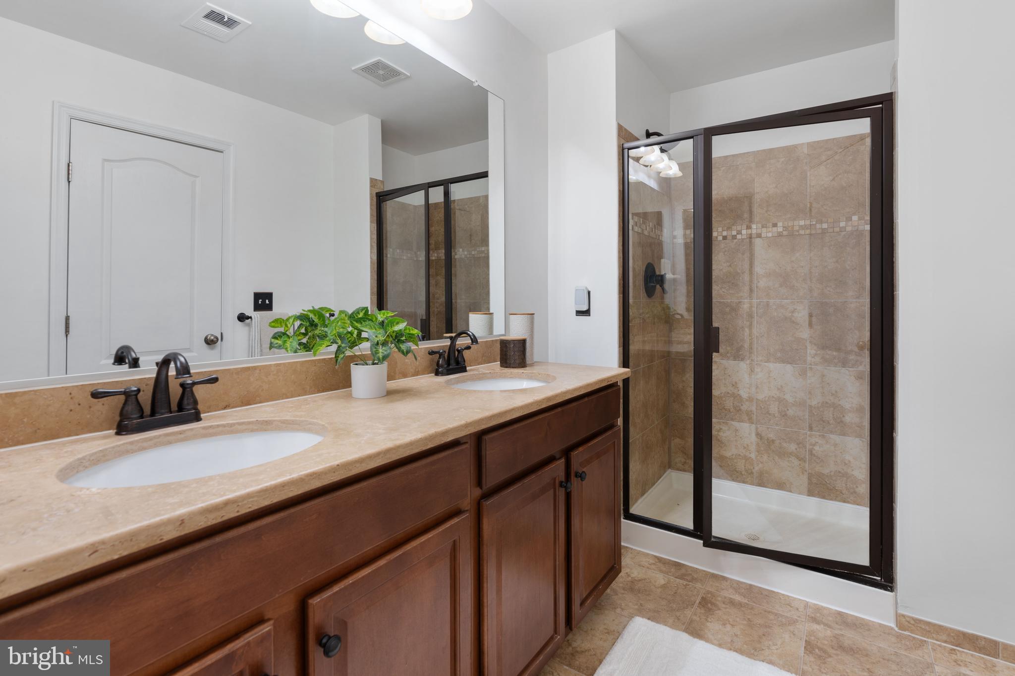 BELMONT TRACE - Residential