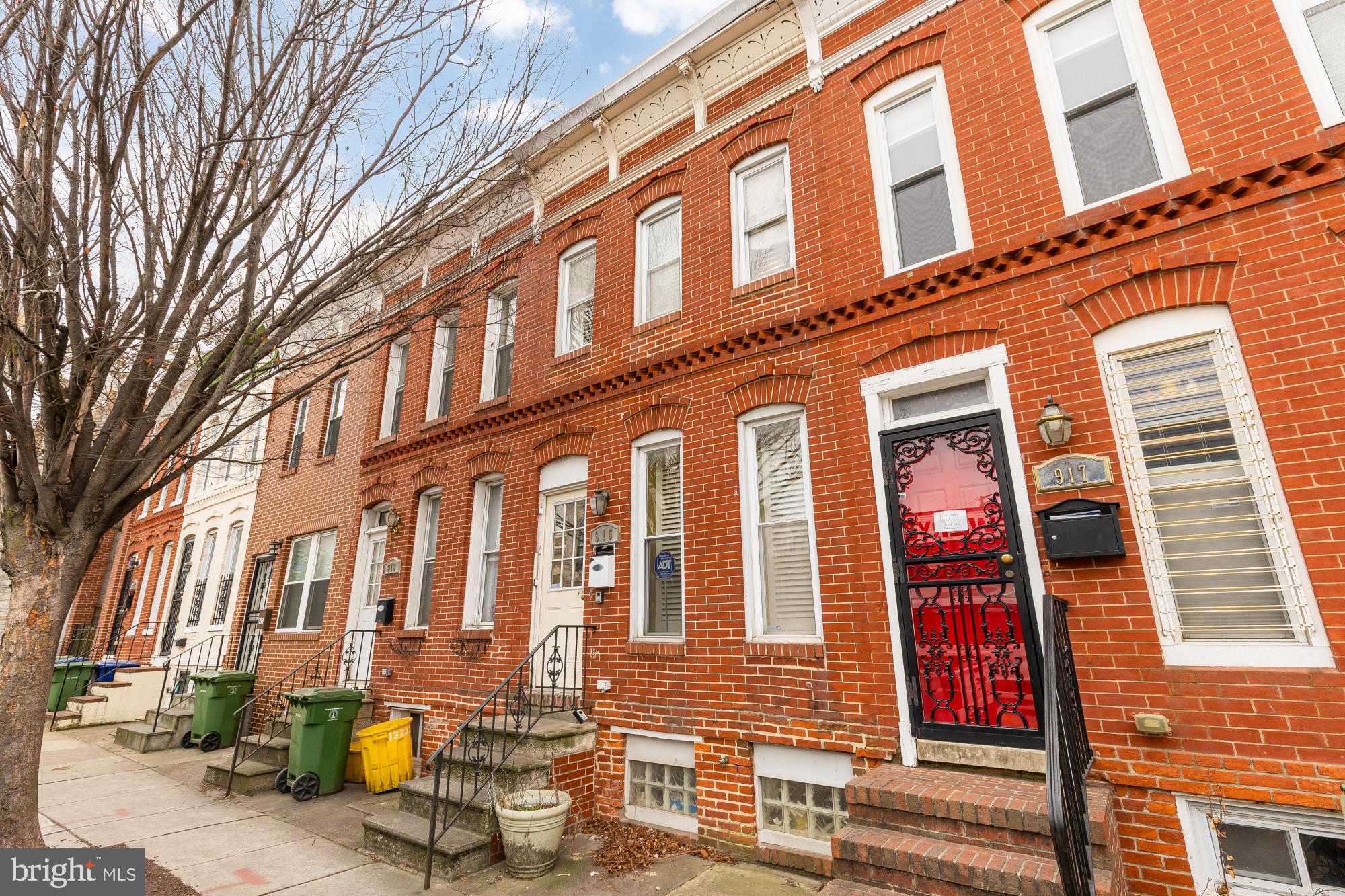 915 WASHINGTON BOULEVARD