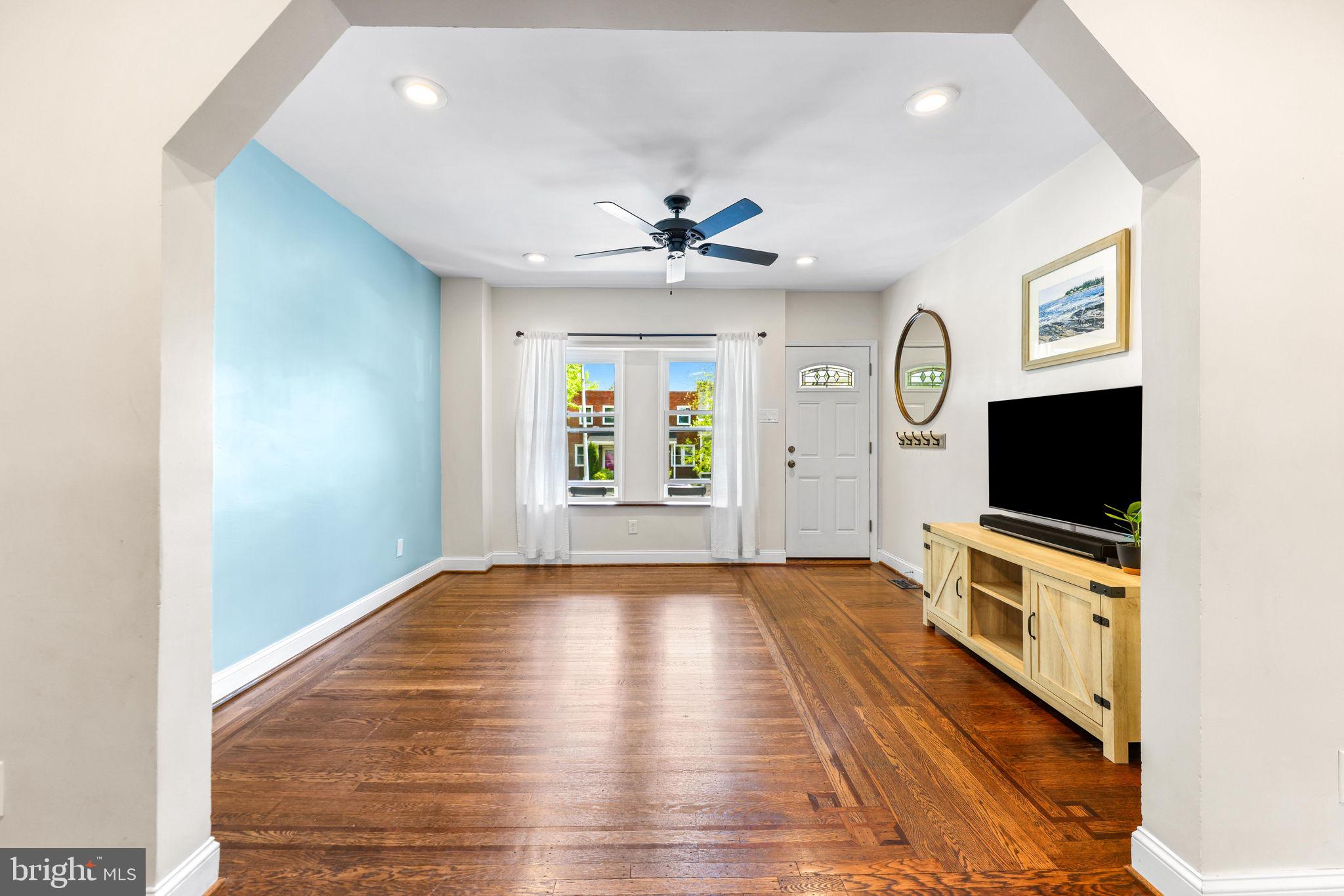 WYMAN PARK HAMPDEN - Residential