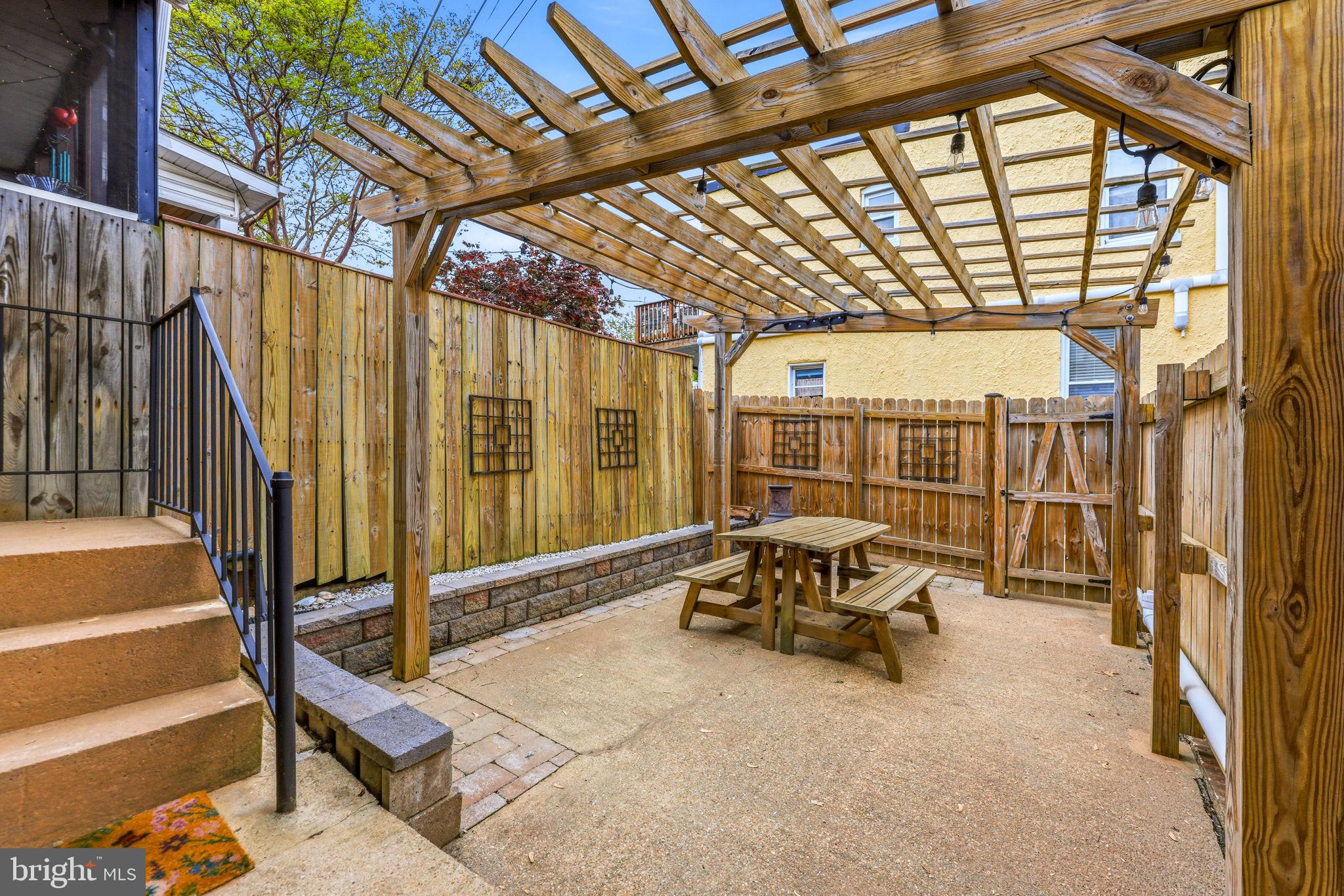 WYMAN PARK HAMPDEN - Residential