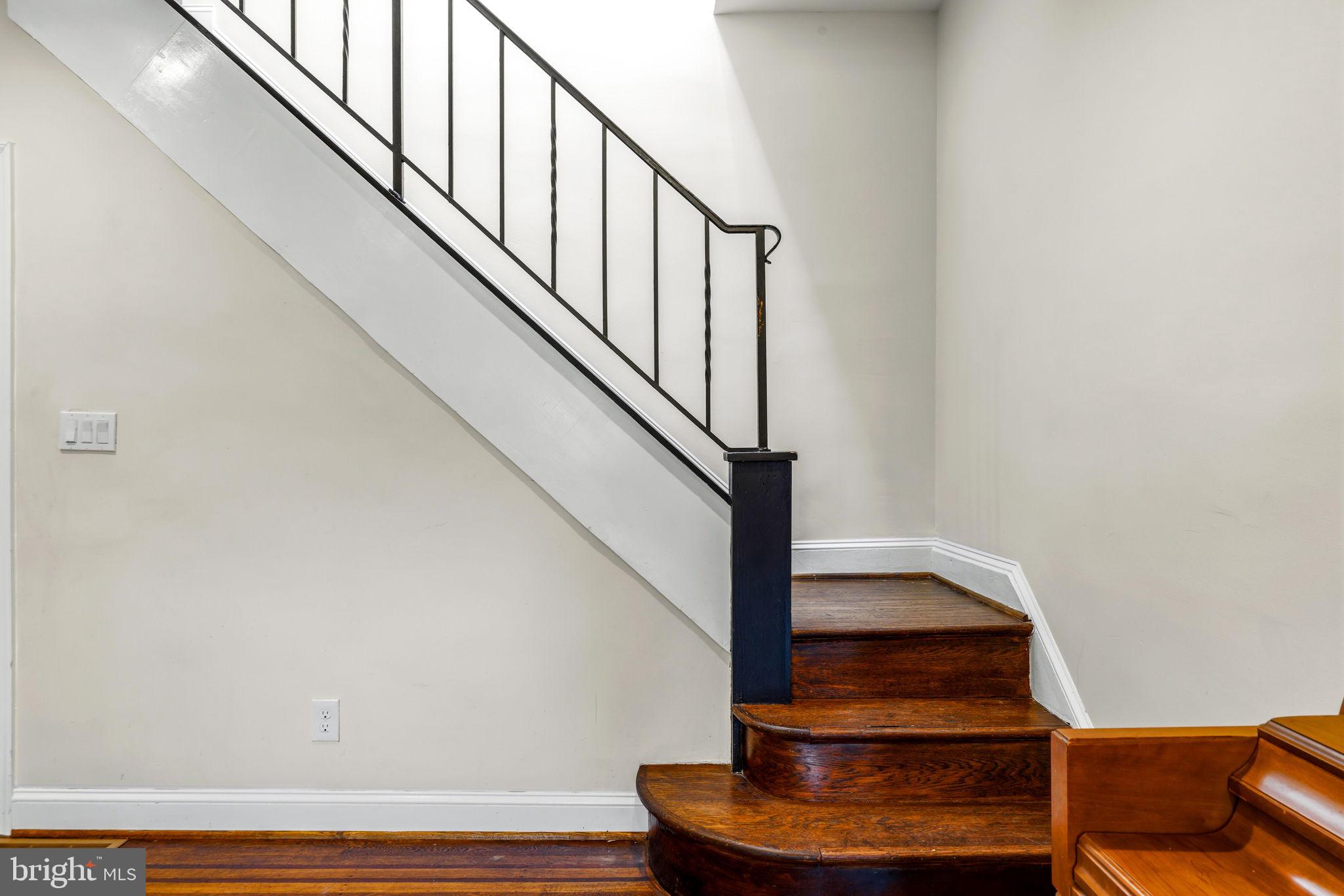 WYMAN PARK HAMPDEN - Residential