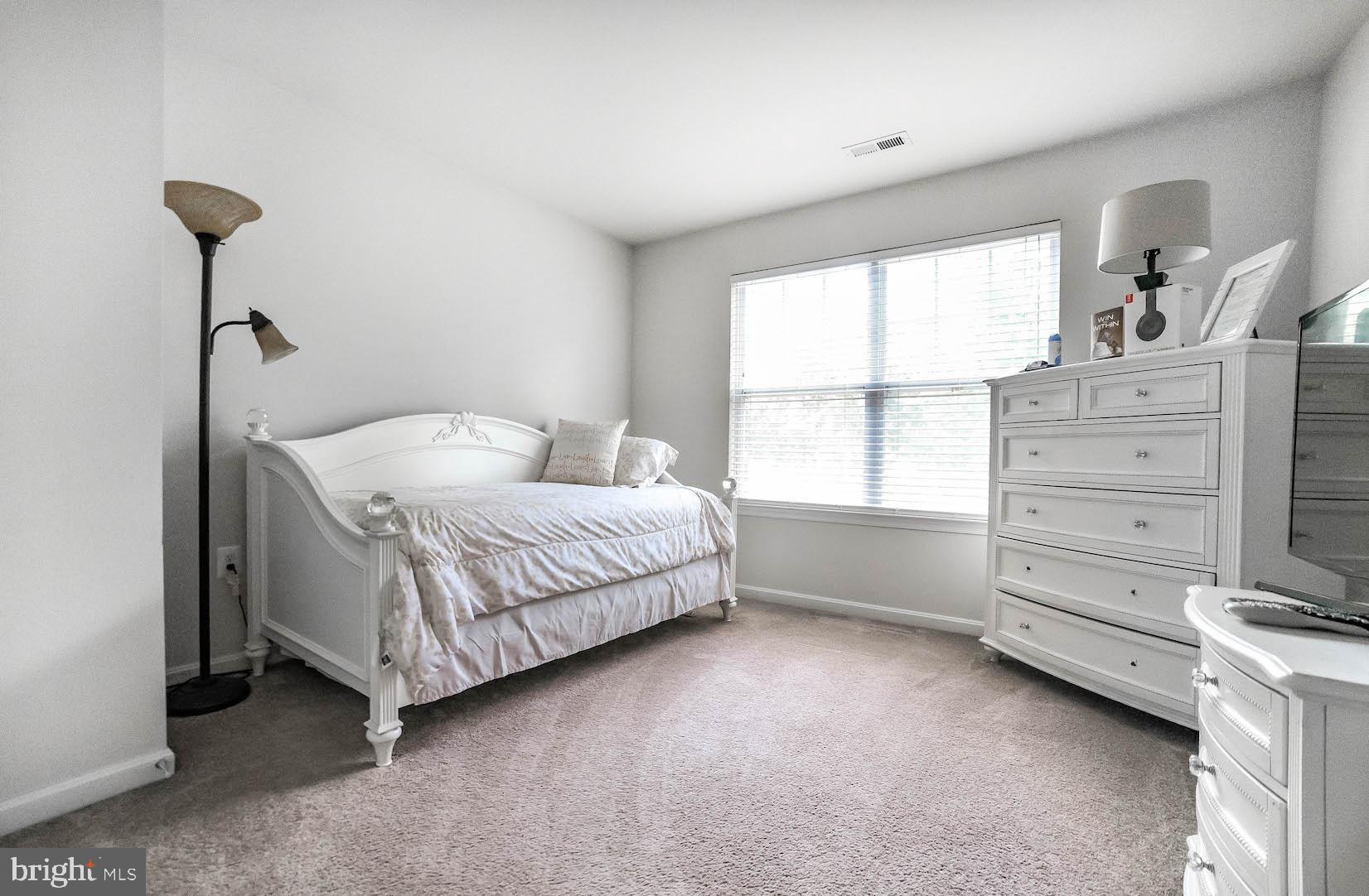 BEN OAKS - Residential