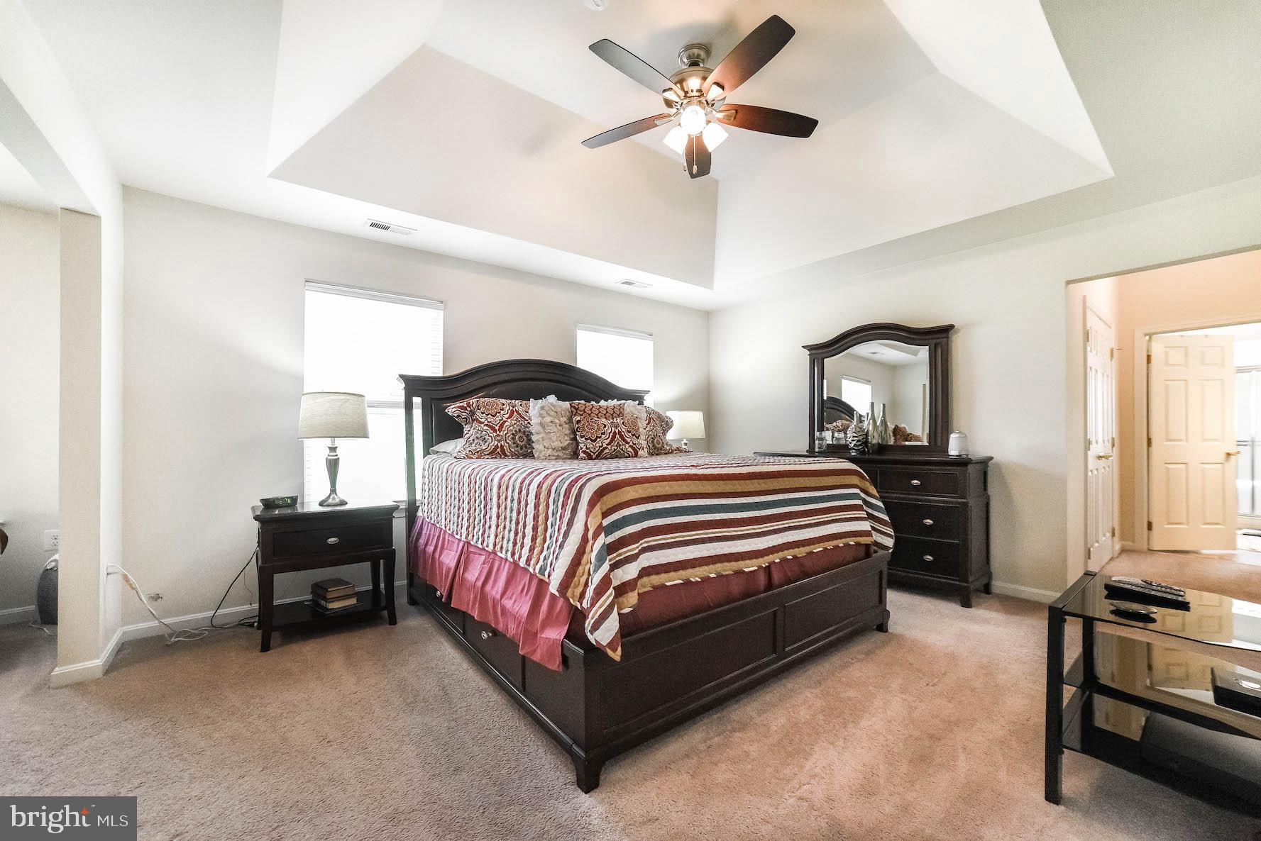 BEN OAKS - Residential