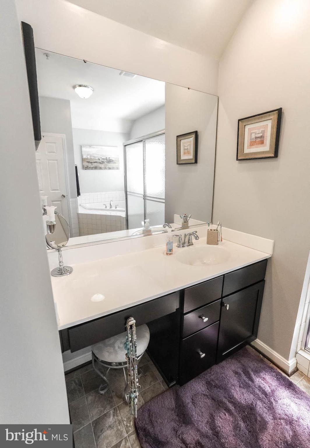 BEN OAKS - Residential