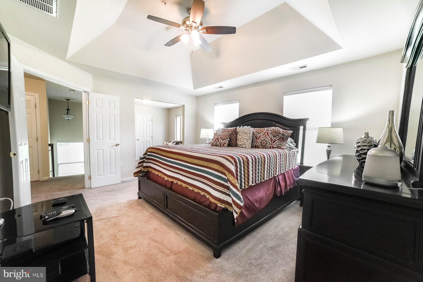 BEN OAKS - Residential