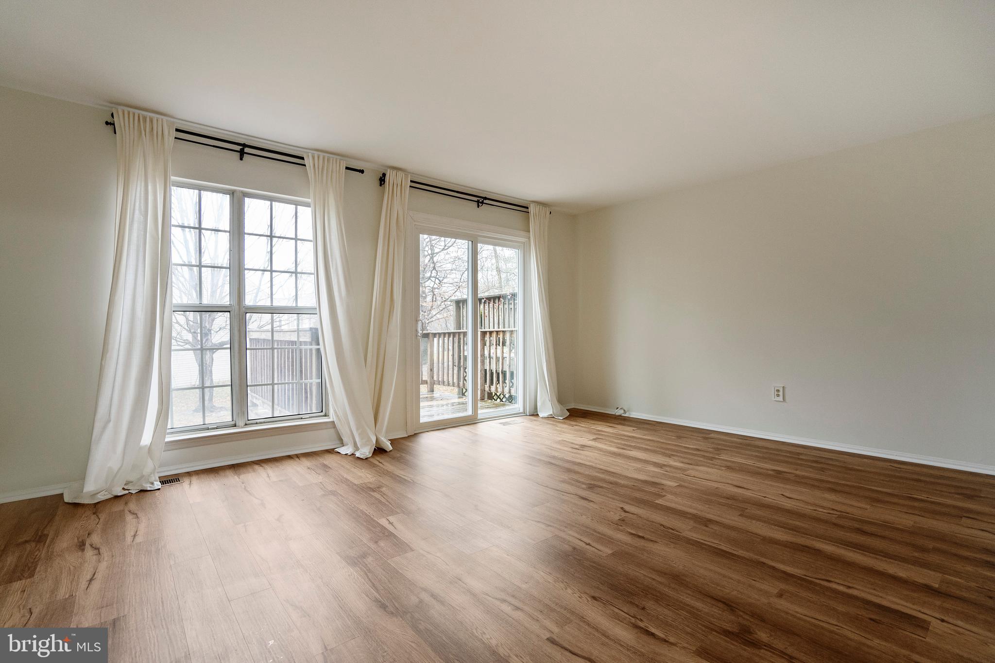 LAKE VILLAGE MANOR - Residential Lease