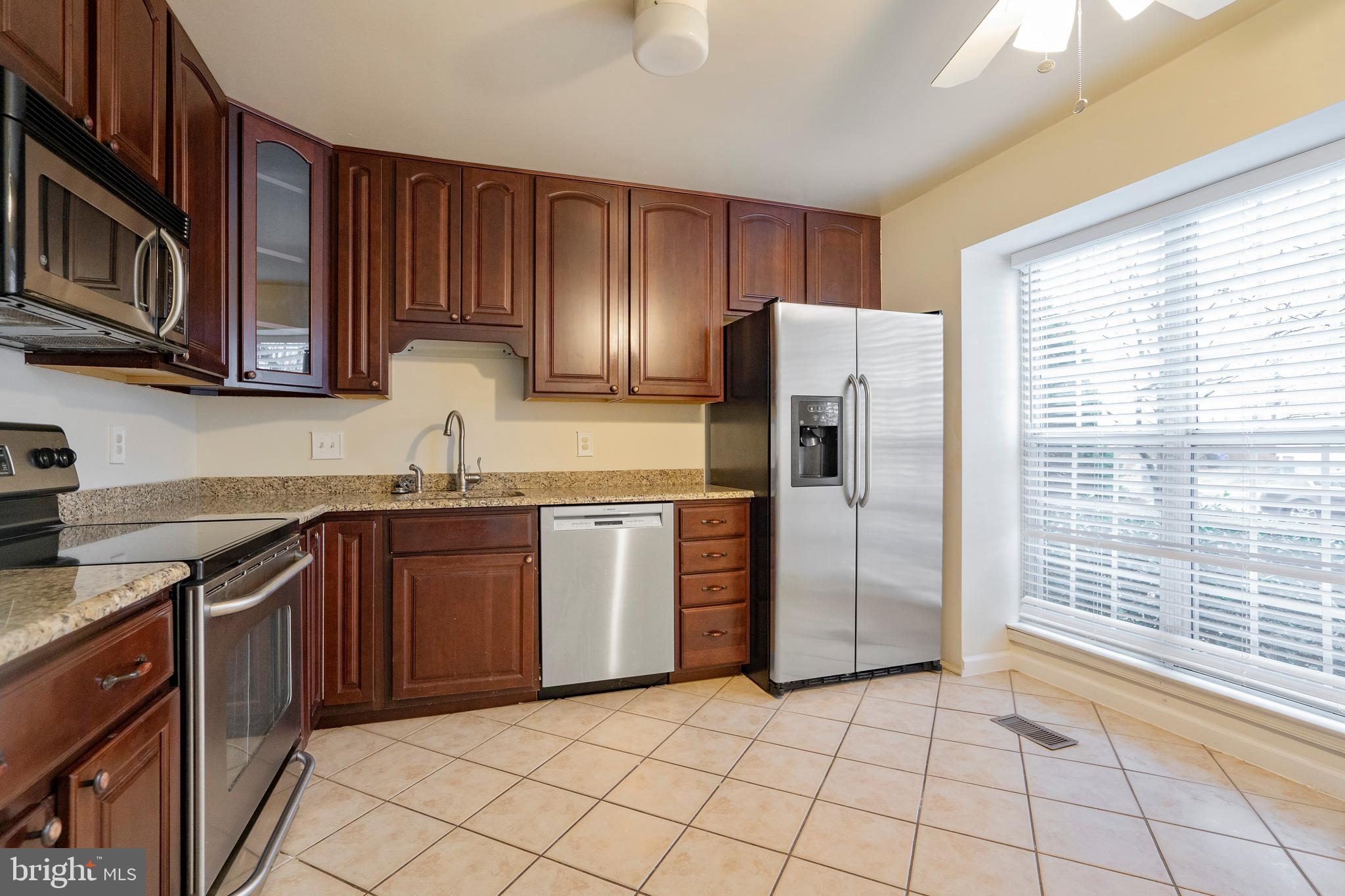 LAKE VILLAGE MANOR - Residential Lease