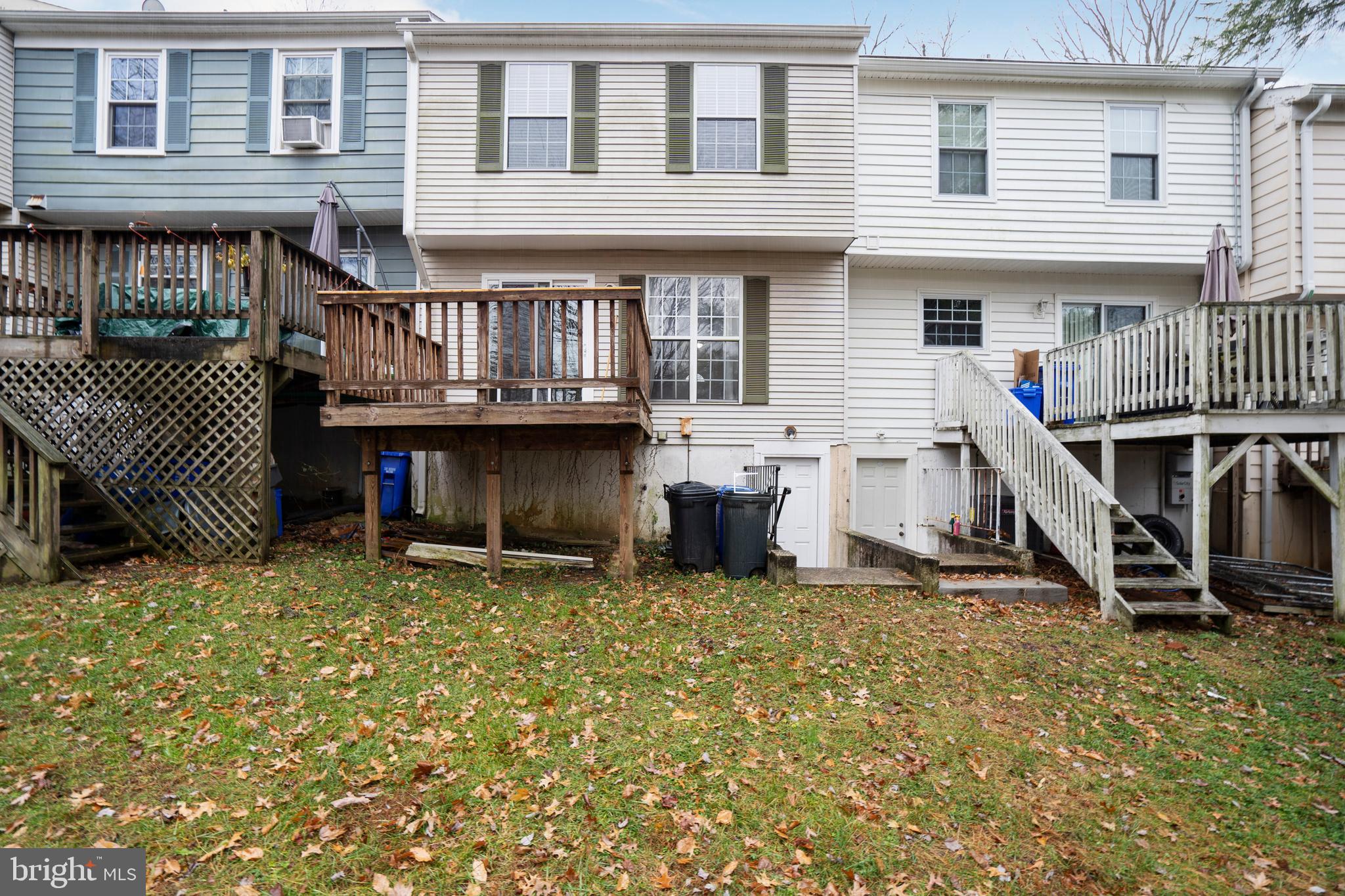 LAKE VILLAGE MANOR - Residential Lease