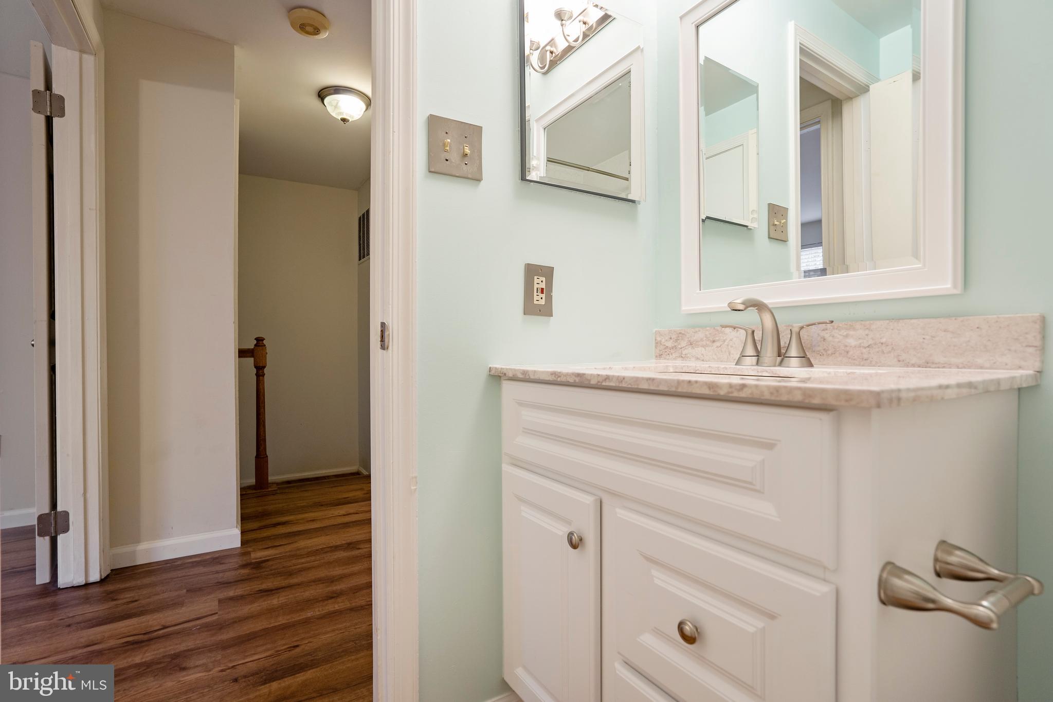 LAKE VILLAGE MANOR - Residential Lease