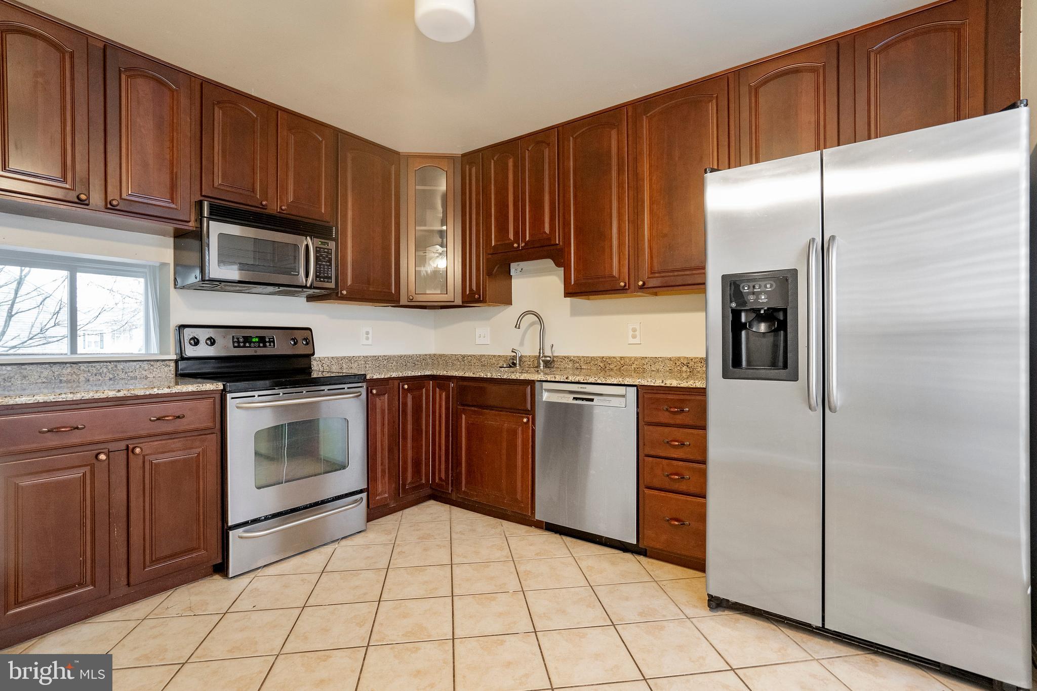 LAKE VILLAGE MANOR - Residential Lease