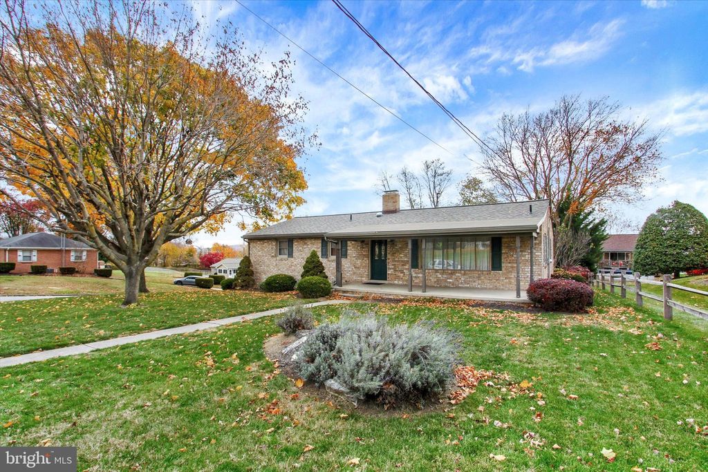 Photo of 117 Hirtland Avenue, HANOVER, PA 17331 (MLS # PAYK2093860)