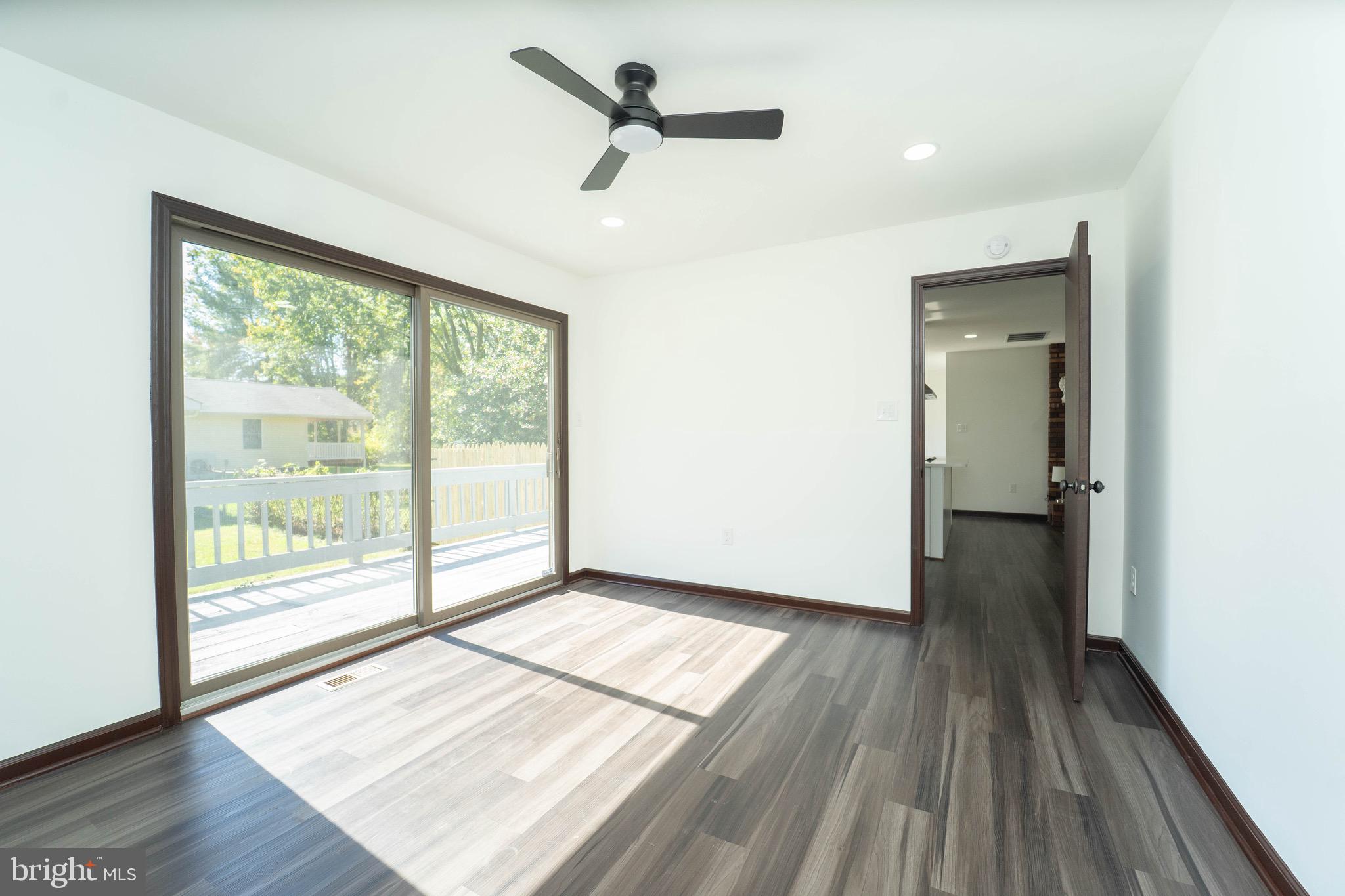 ROMANCOKE ON THE BAY - Residential