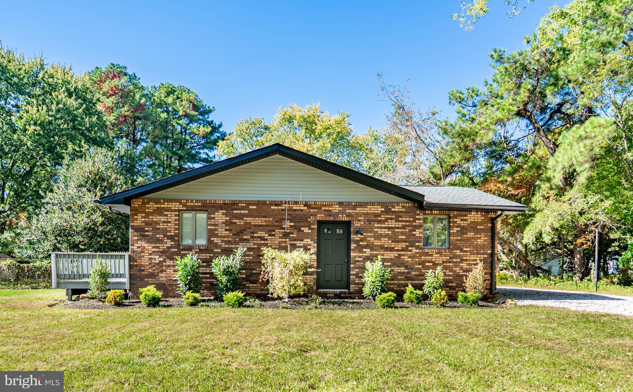 ROMANCOKE ON THE BAY - Residential