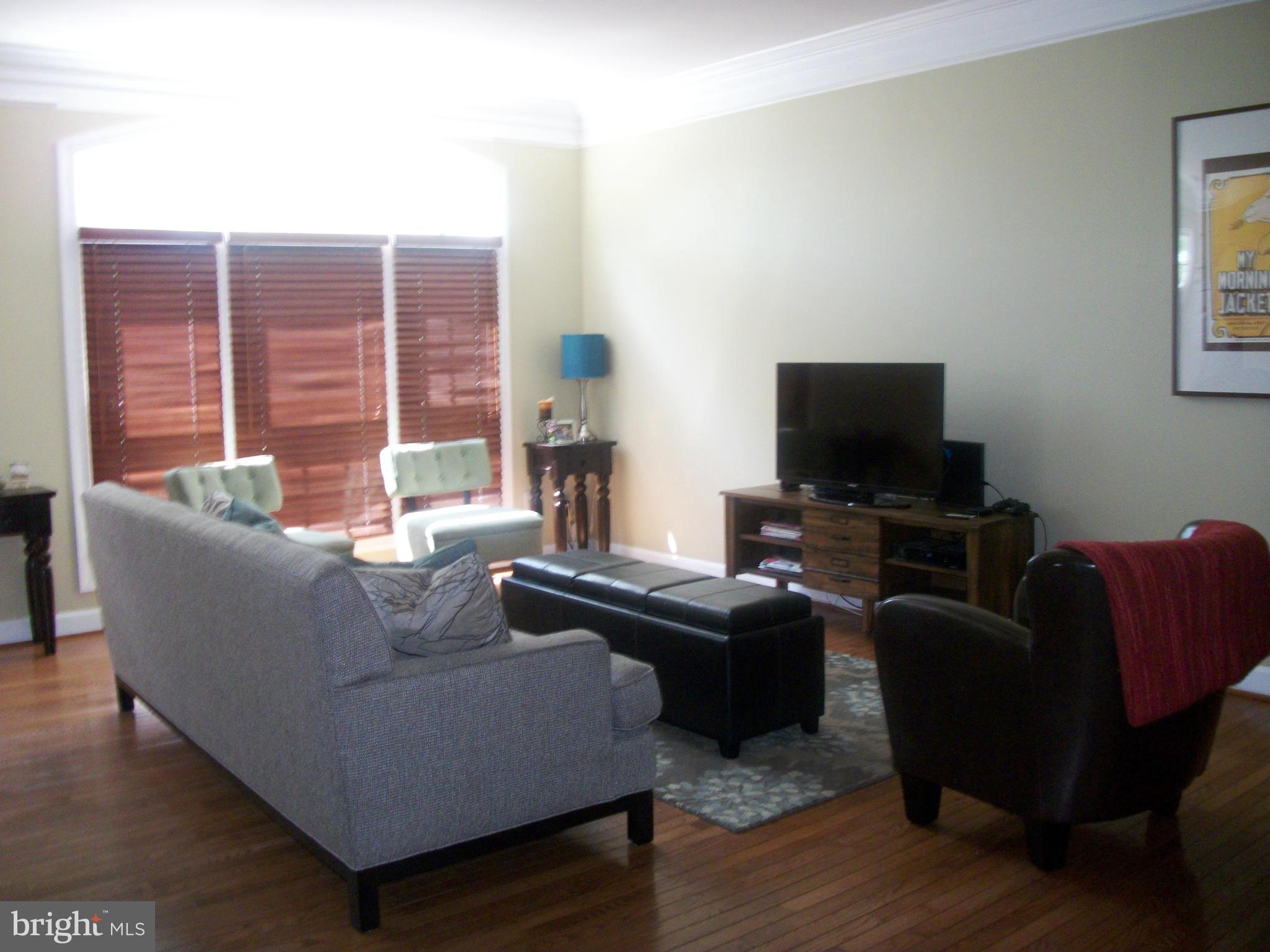 SOUTH RIDING - Residential Lease