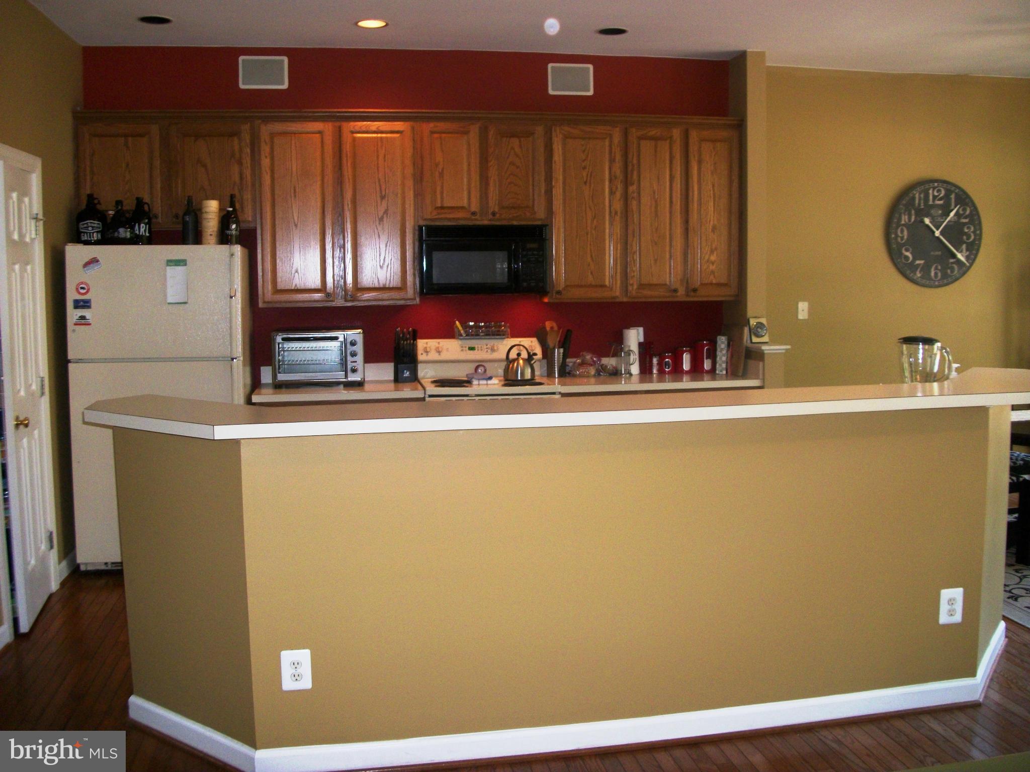 SOUTH RIDING - Residential Lease