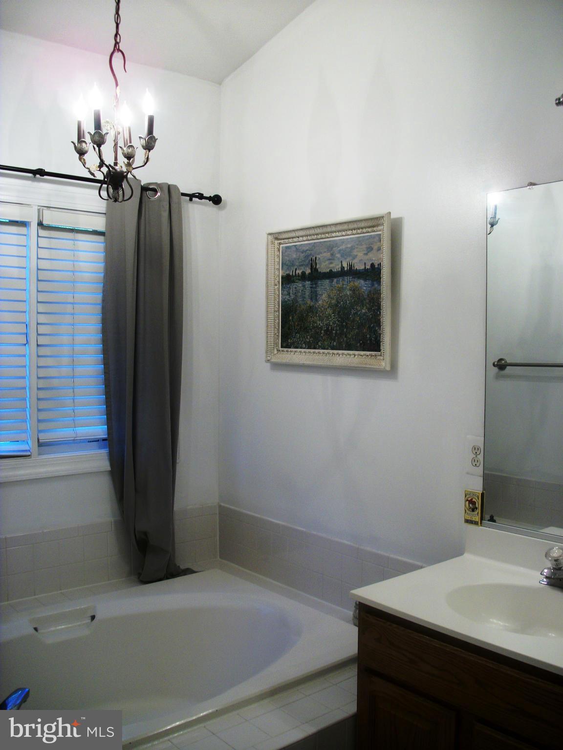 SOUTH RIDING - Residential Lease