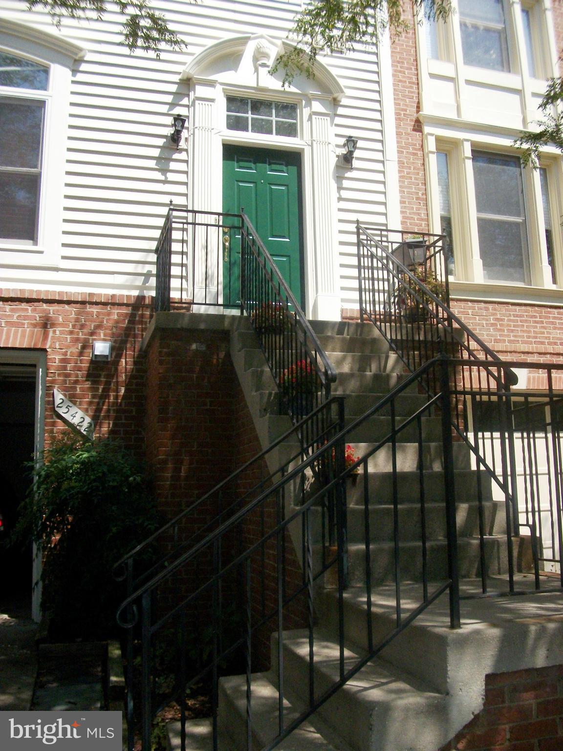 SOUTH RIDING - Residential Lease