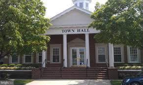 SOUTH RIDING - Residential Lease