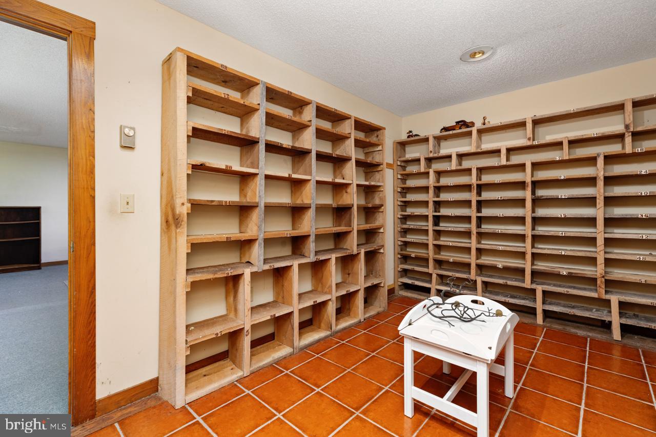 WINTERGREEN DEVILS KNOB - Residential