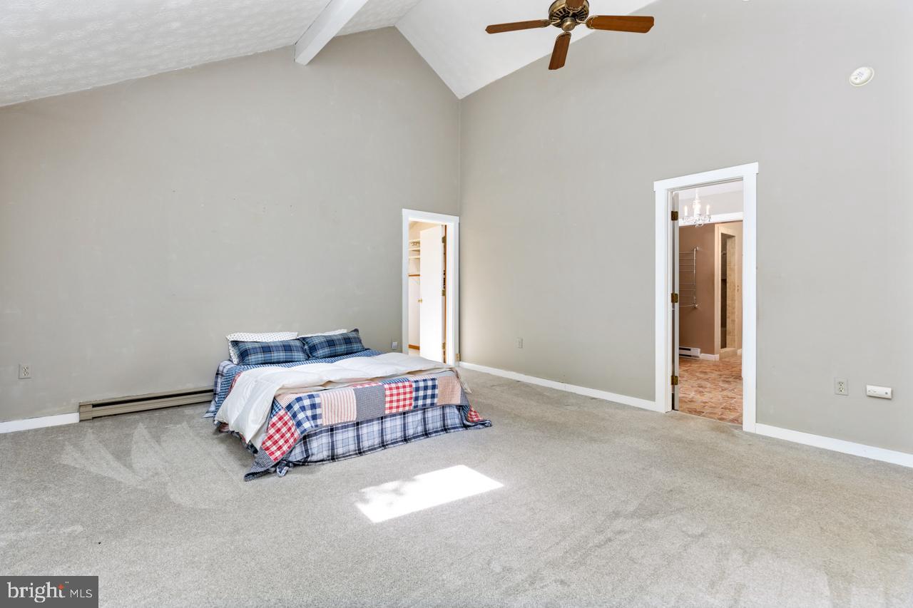 WINTERGREEN DEVILS KNOB - Residential