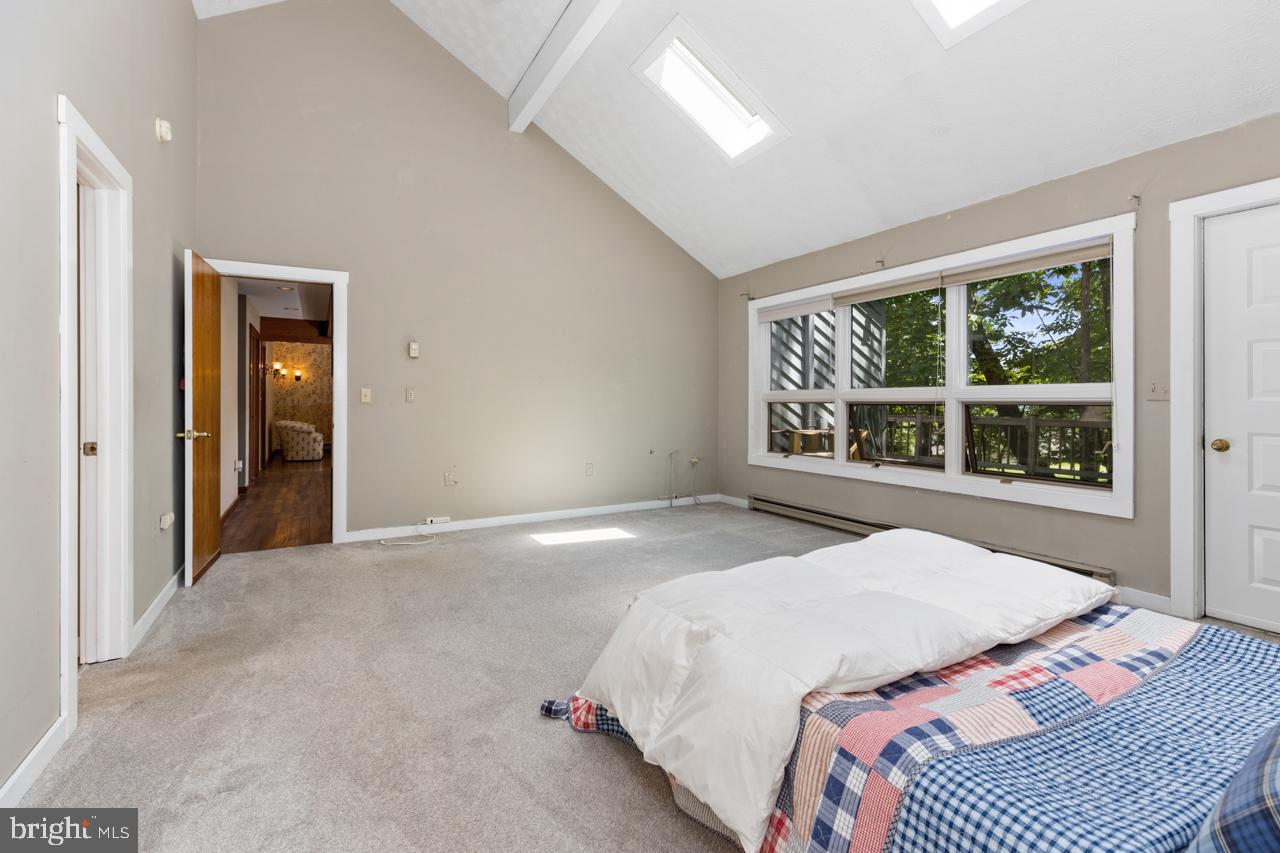 WINTERGREEN DEVILS KNOB - Residential