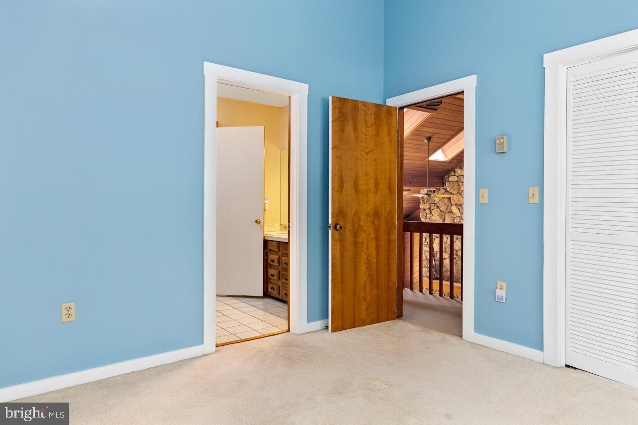 WINTERGREEN DEVILS KNOB - Residential