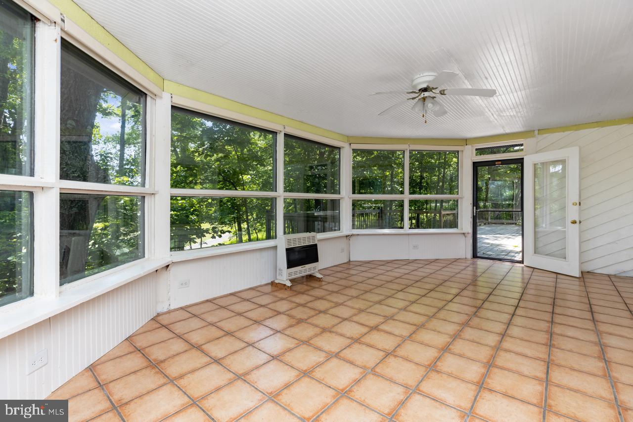 WINTERGREEN DEVILS KNOB - Residential