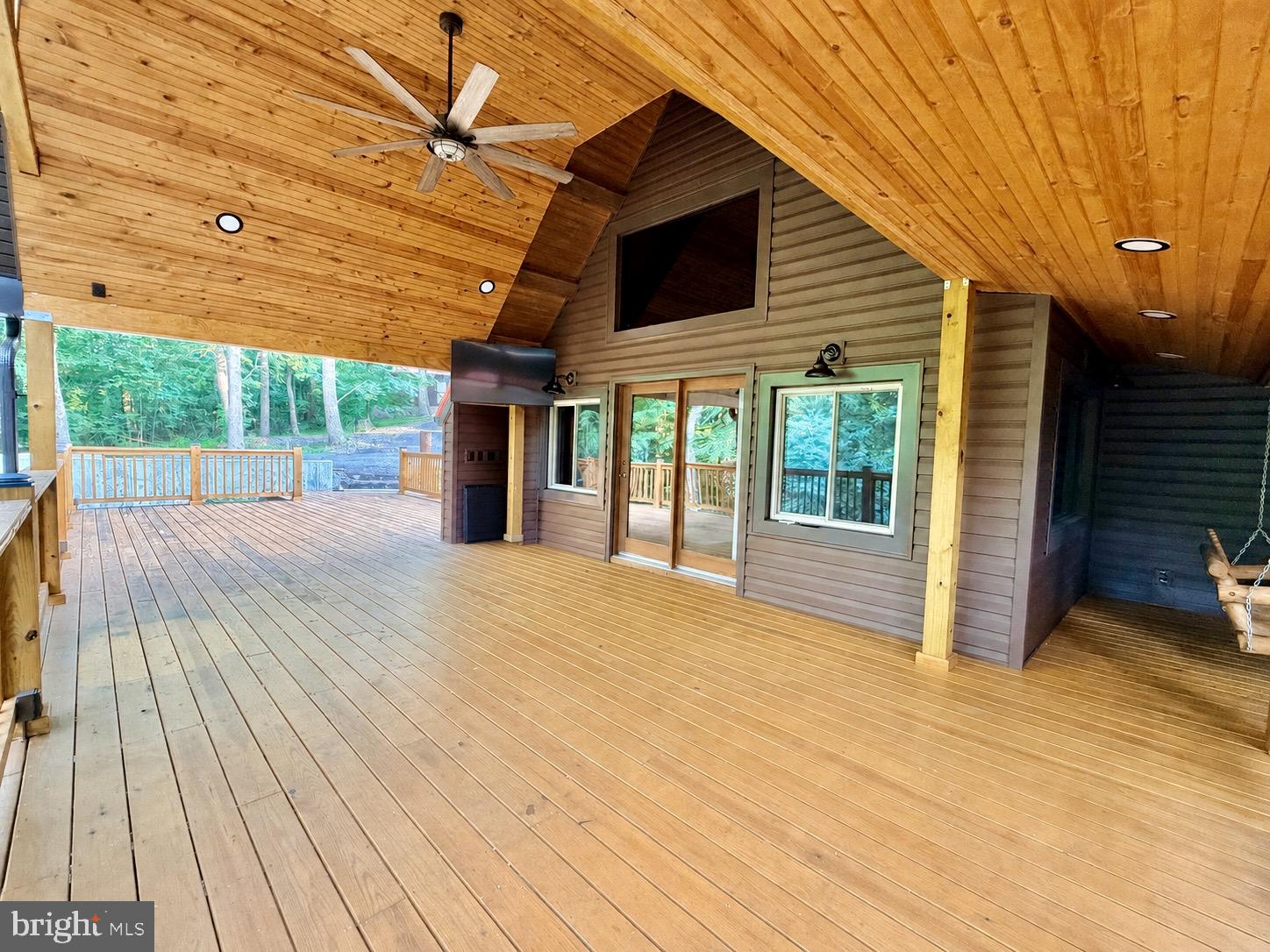 1249 MEADOW MOUNTAIN DRIVE