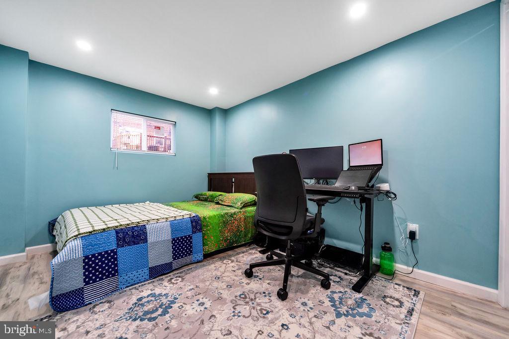 DREXEL PARK GARDEN - Residential Lease