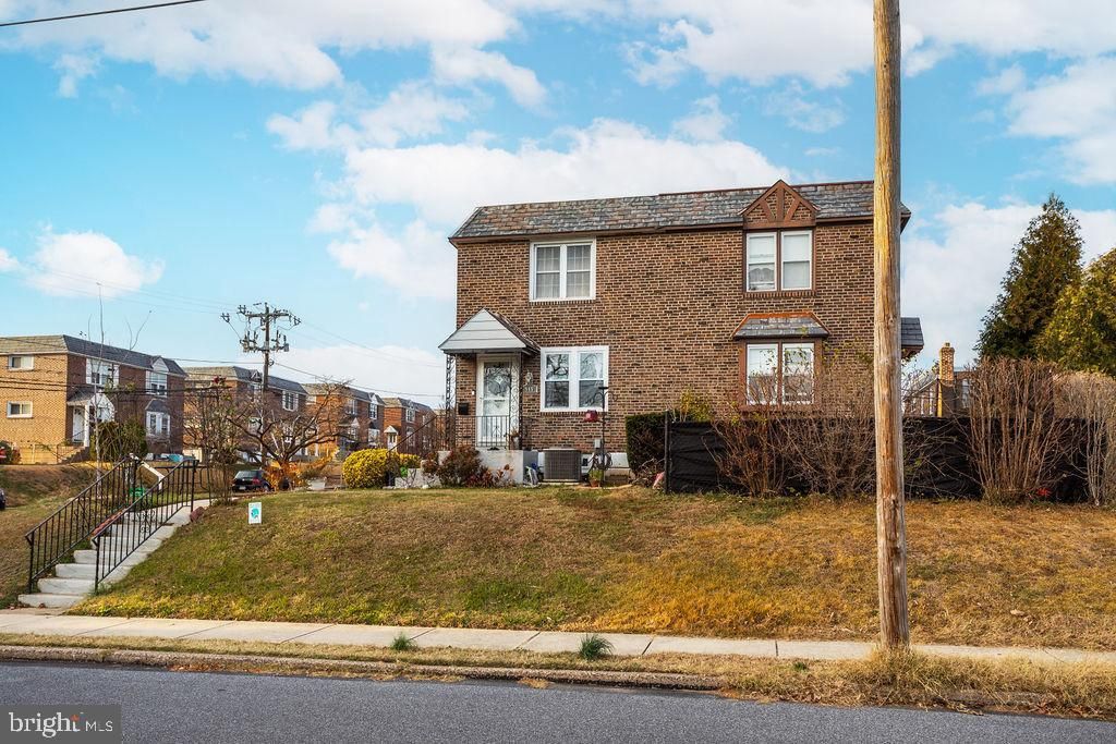 Photo of 945 Fariston Drive, DREXEL HILL, PA 19026 (MLS # PADE2104522)