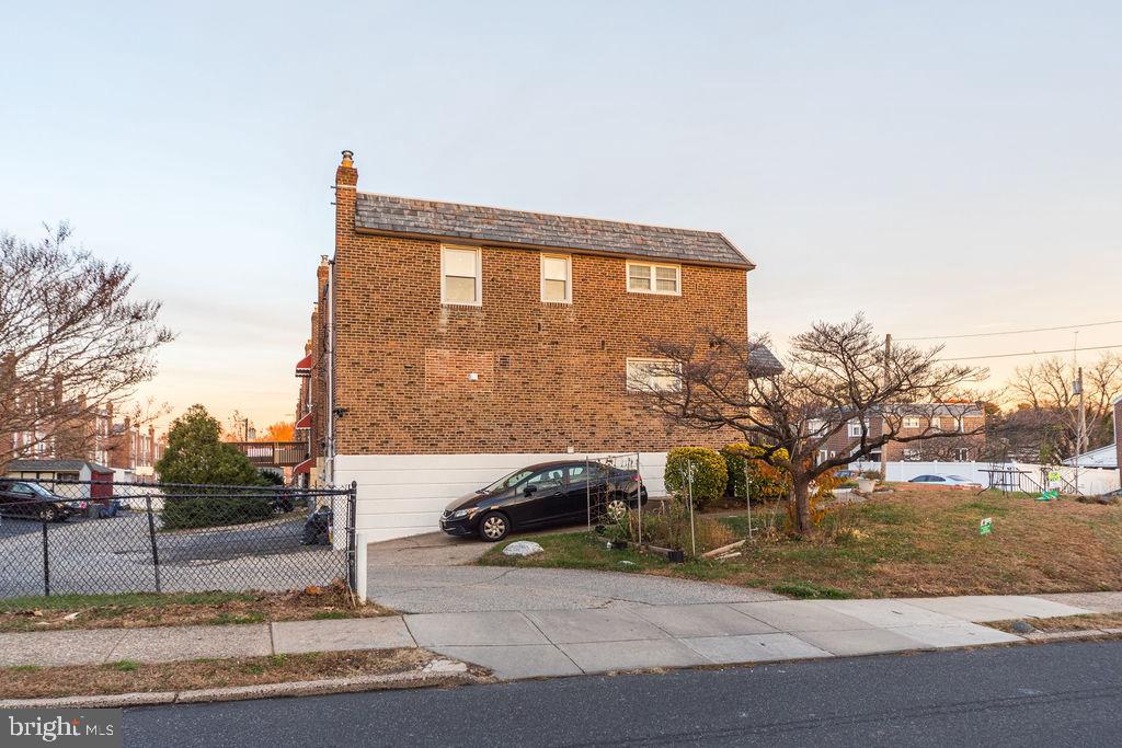 DREXEL PARK GARDEN - Residential Lease