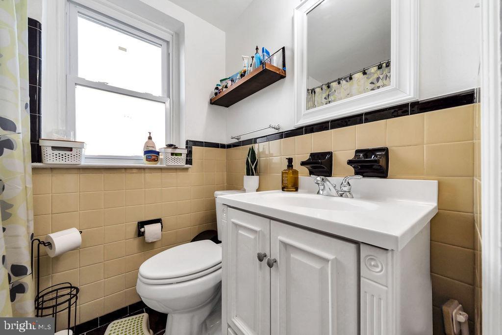 DREXEL PARK GARDEN - Residential Lease