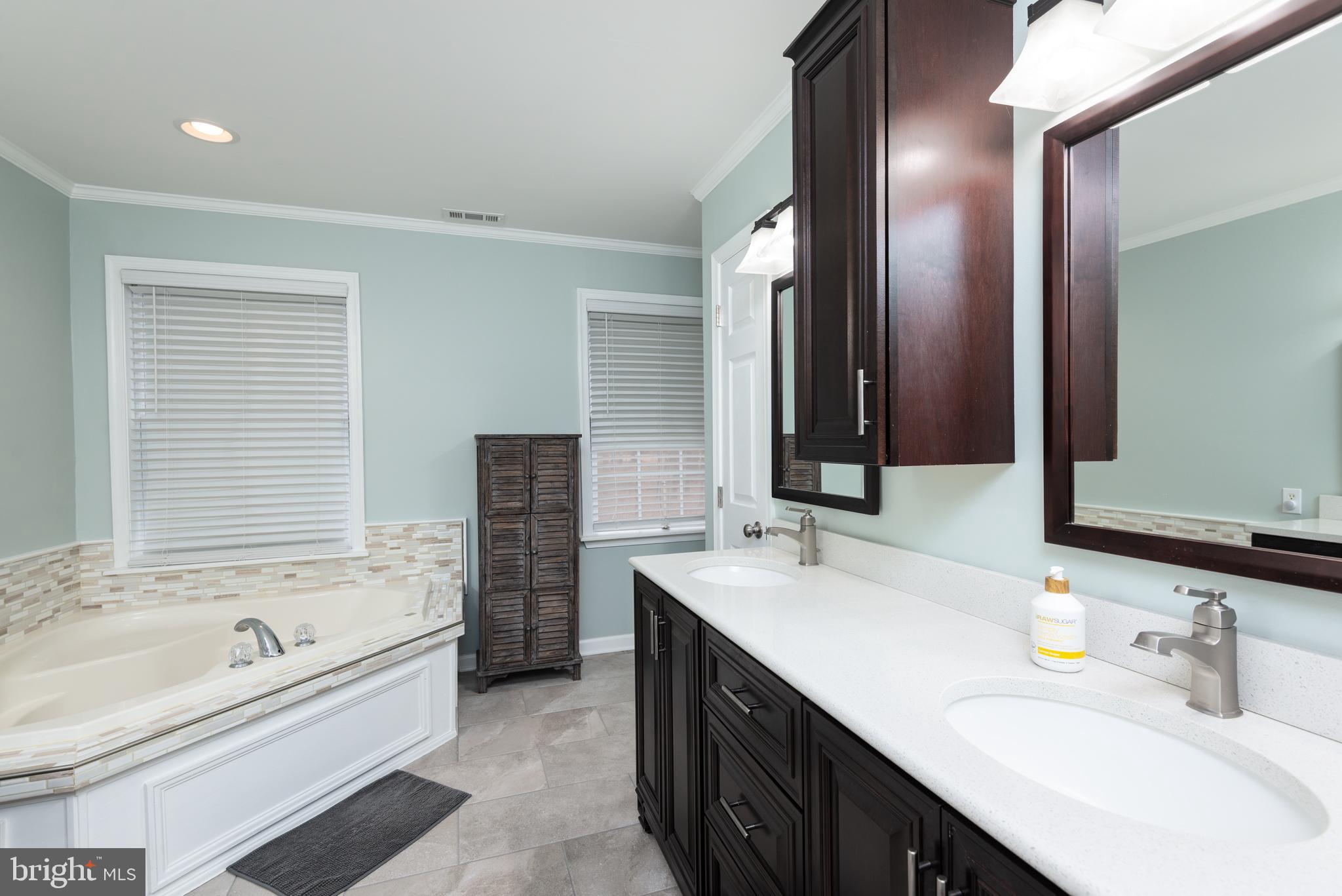 FAIRWAYS - Residential