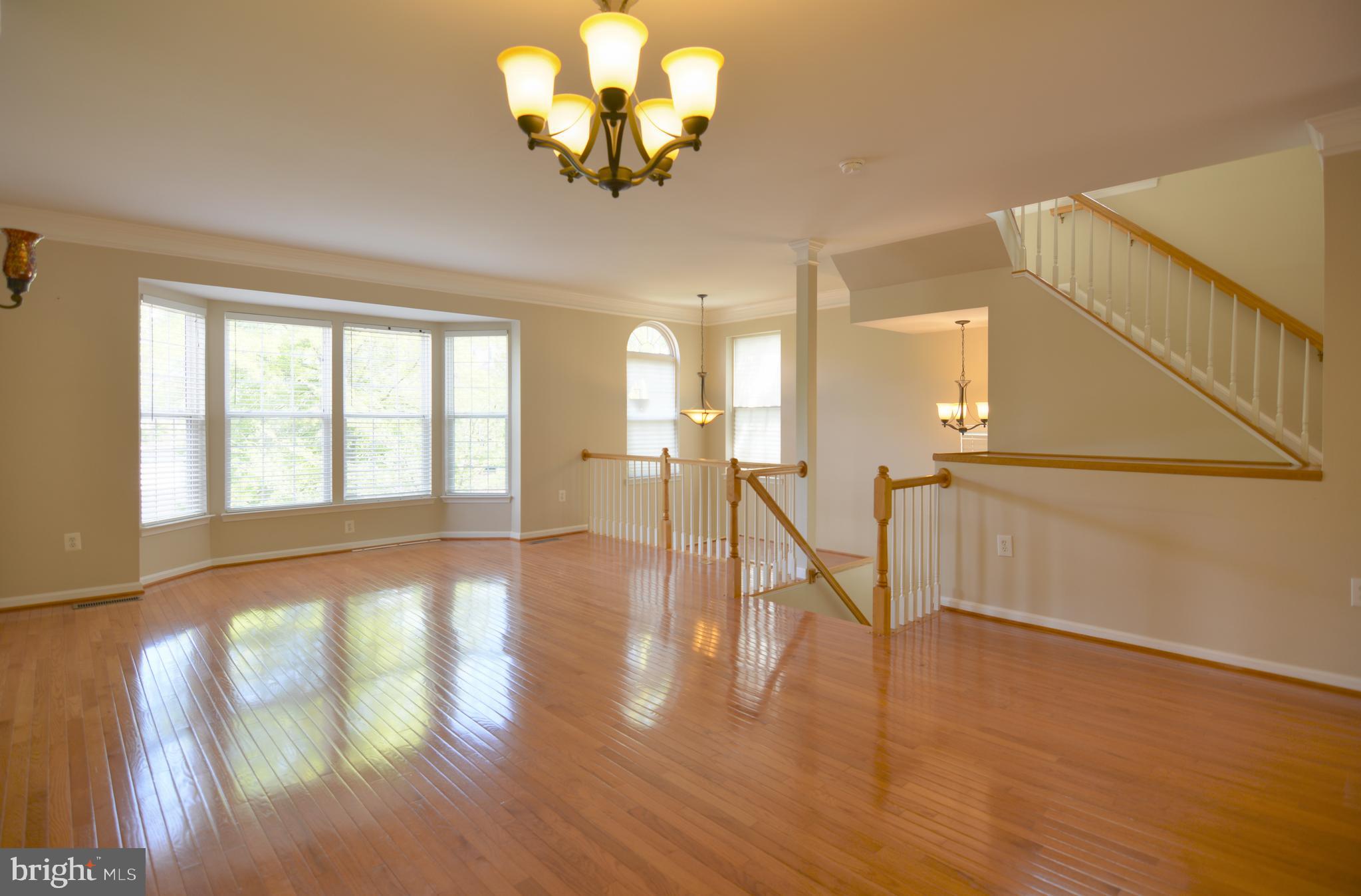 OLD CENTREVILLE TOWNES - Residential Lease