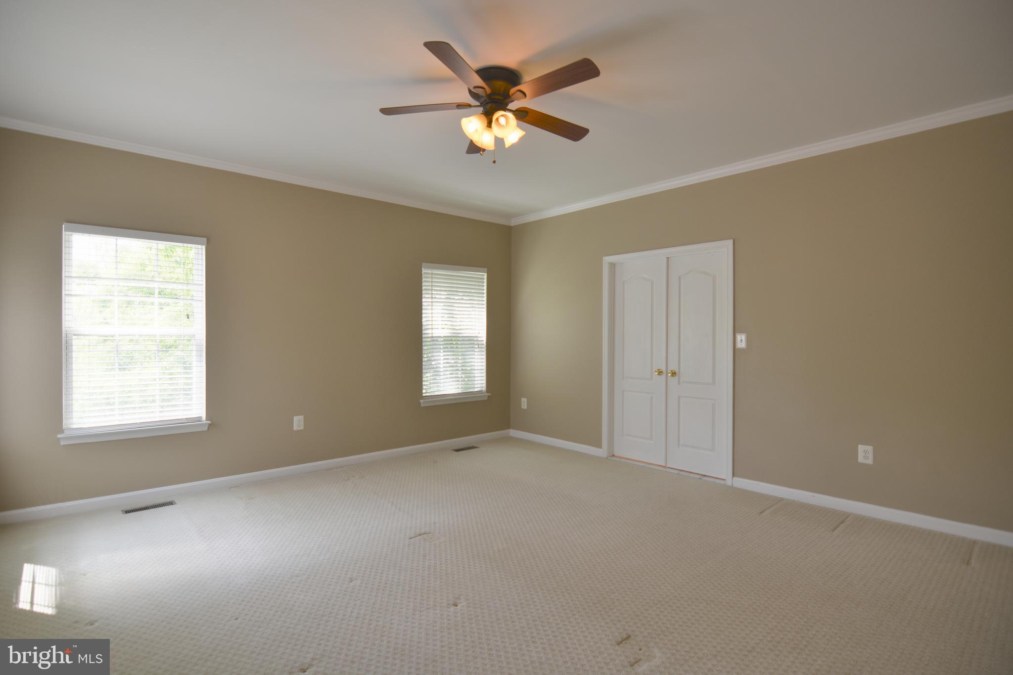 OLD CENTREVILLE TOWNES - Residential Lease