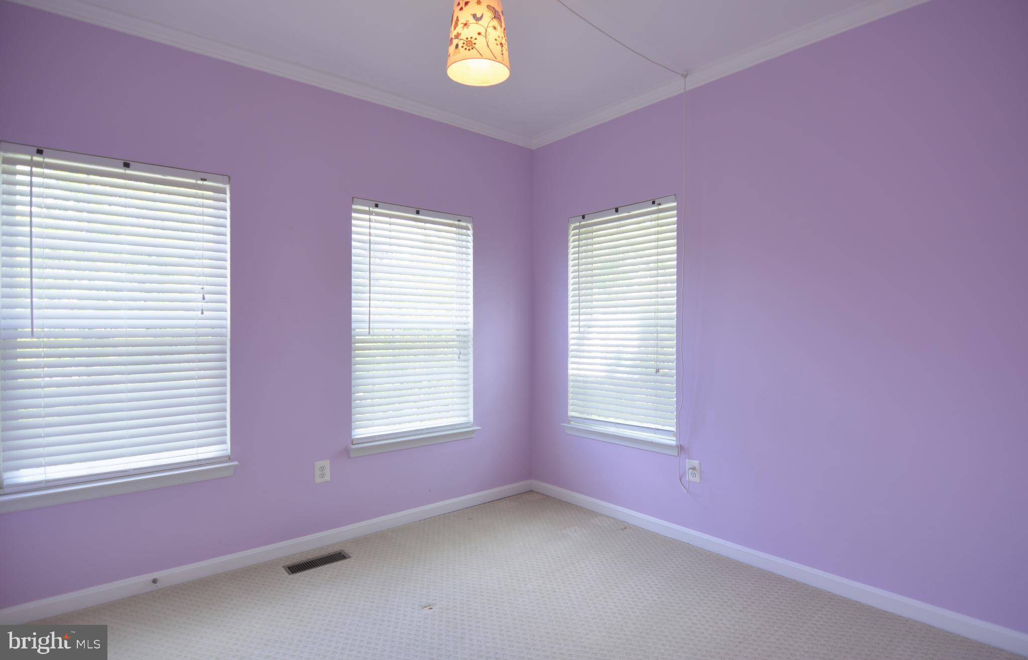 OLD CENTREVILLE TOWNES - Residential Lease