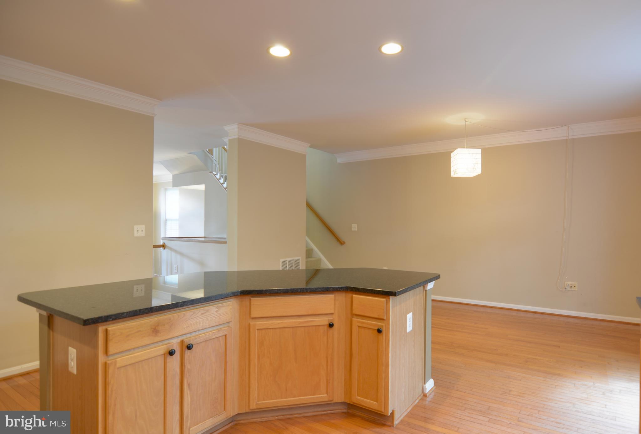 OLD CENTREVILLE TOWNES - Residential Lease