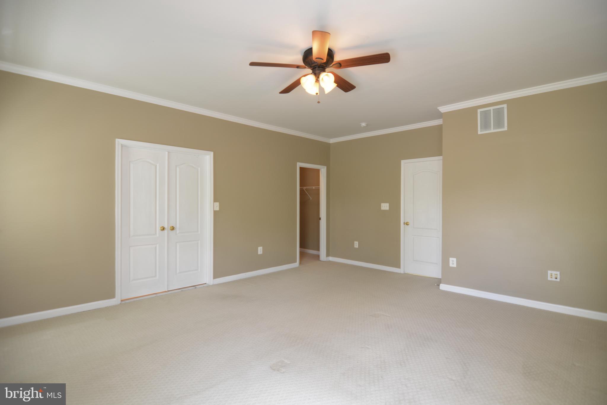 OLD CENTREVILLE TOWNES - Residential Lease