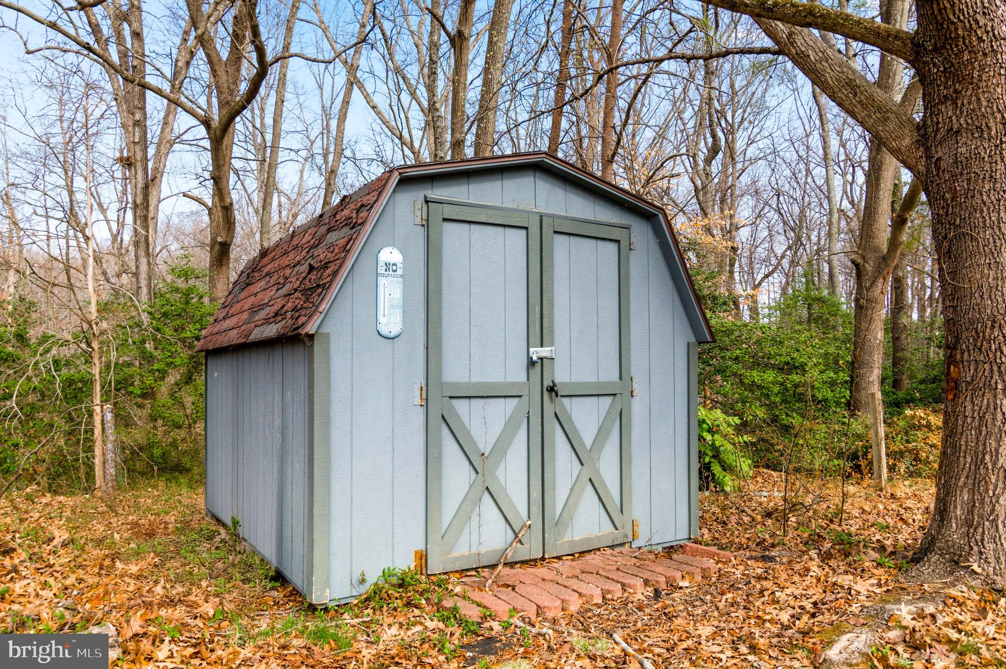 BREEZEWOOD - Residential