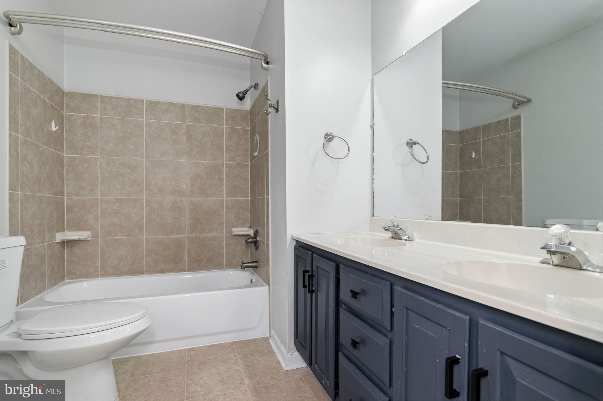 BREEZEWOOD - Residential