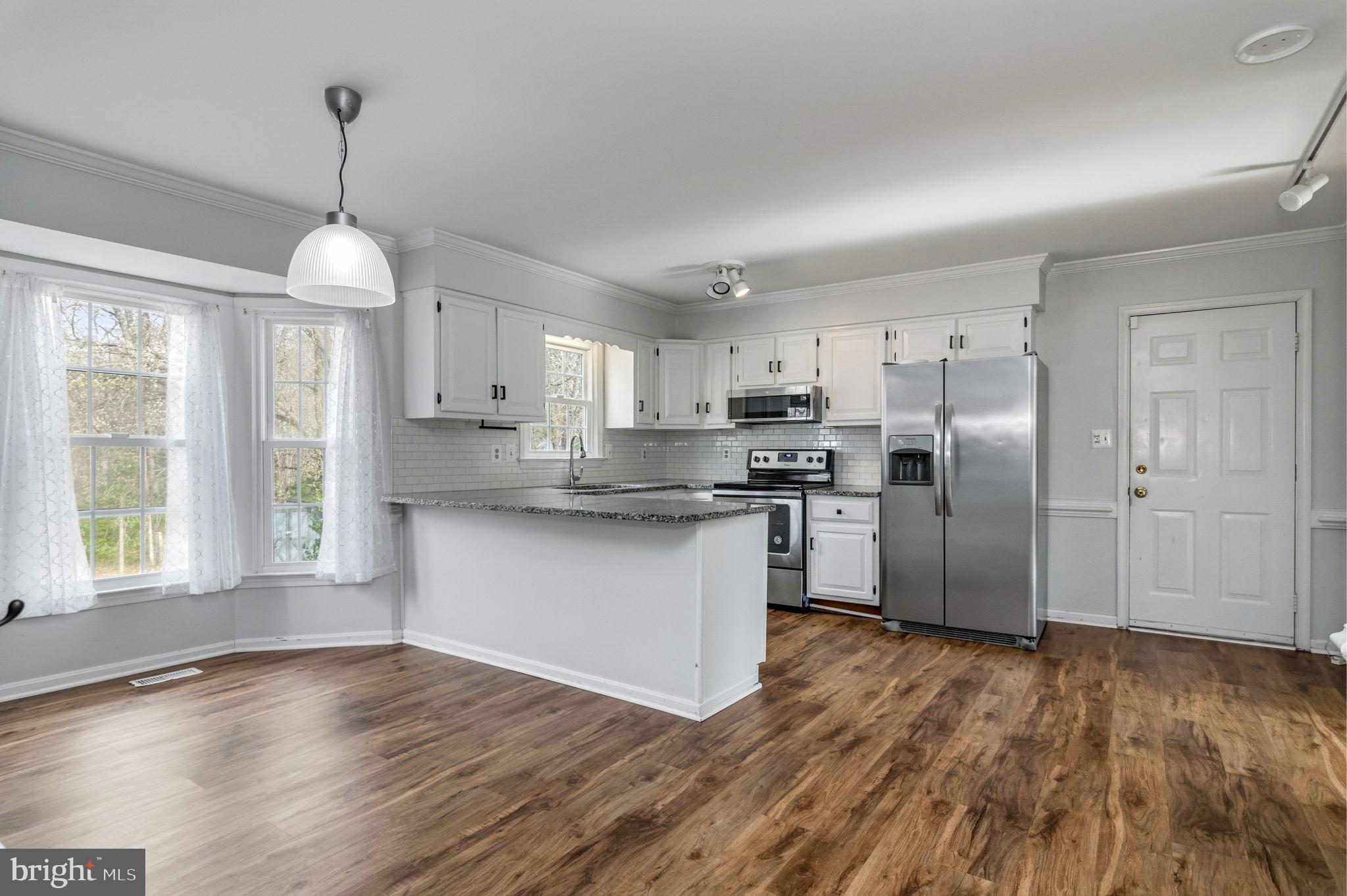 BREEZEWOOD - Residential