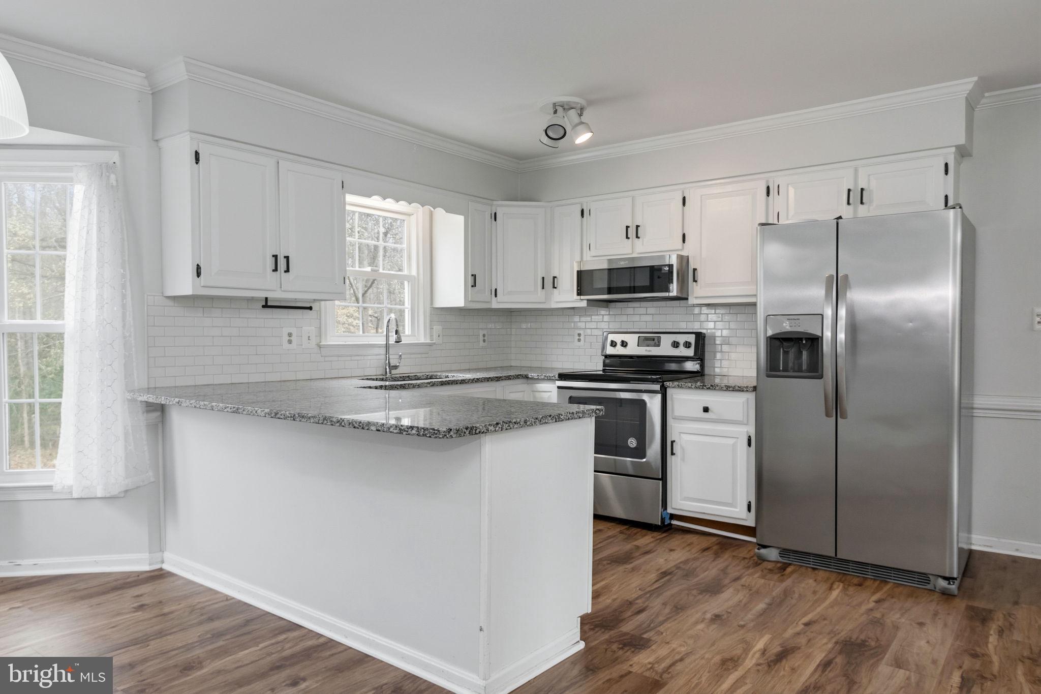 BREEZEWOOD - Residential