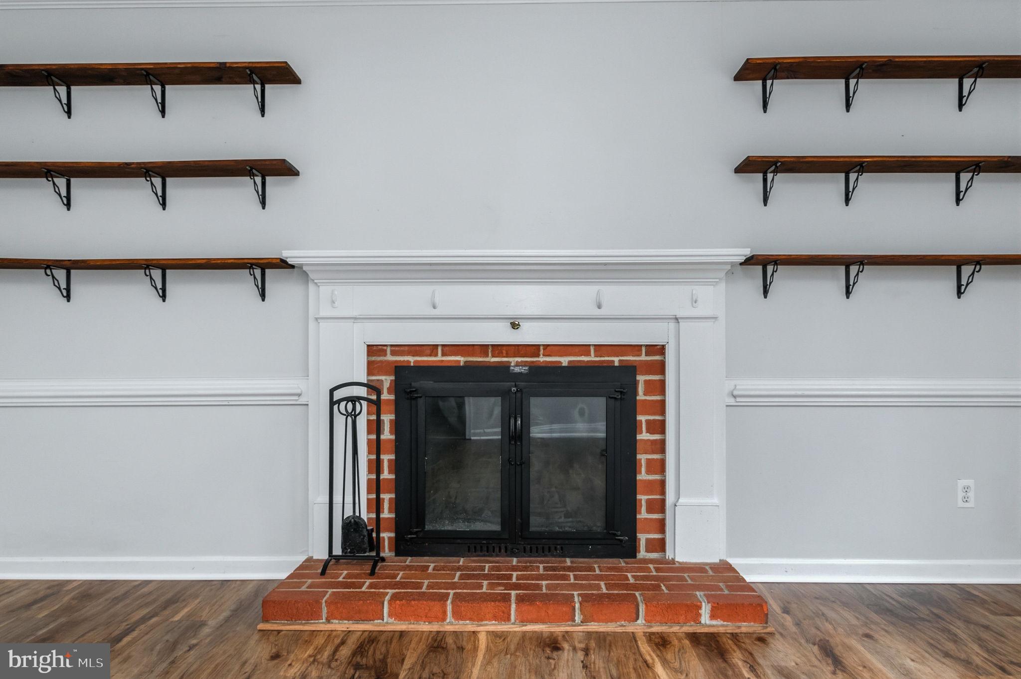 BREEZEWOOD - Residential