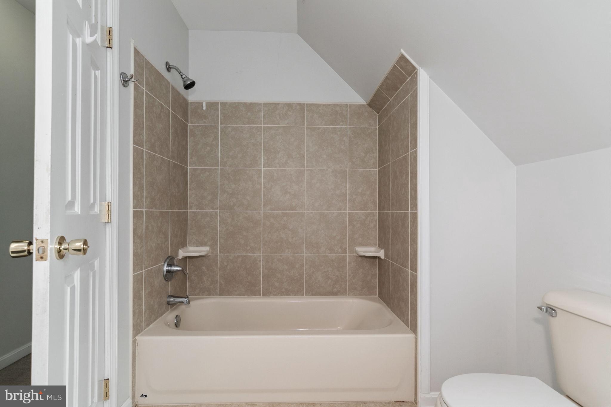 BREEZEWOOD - Residential